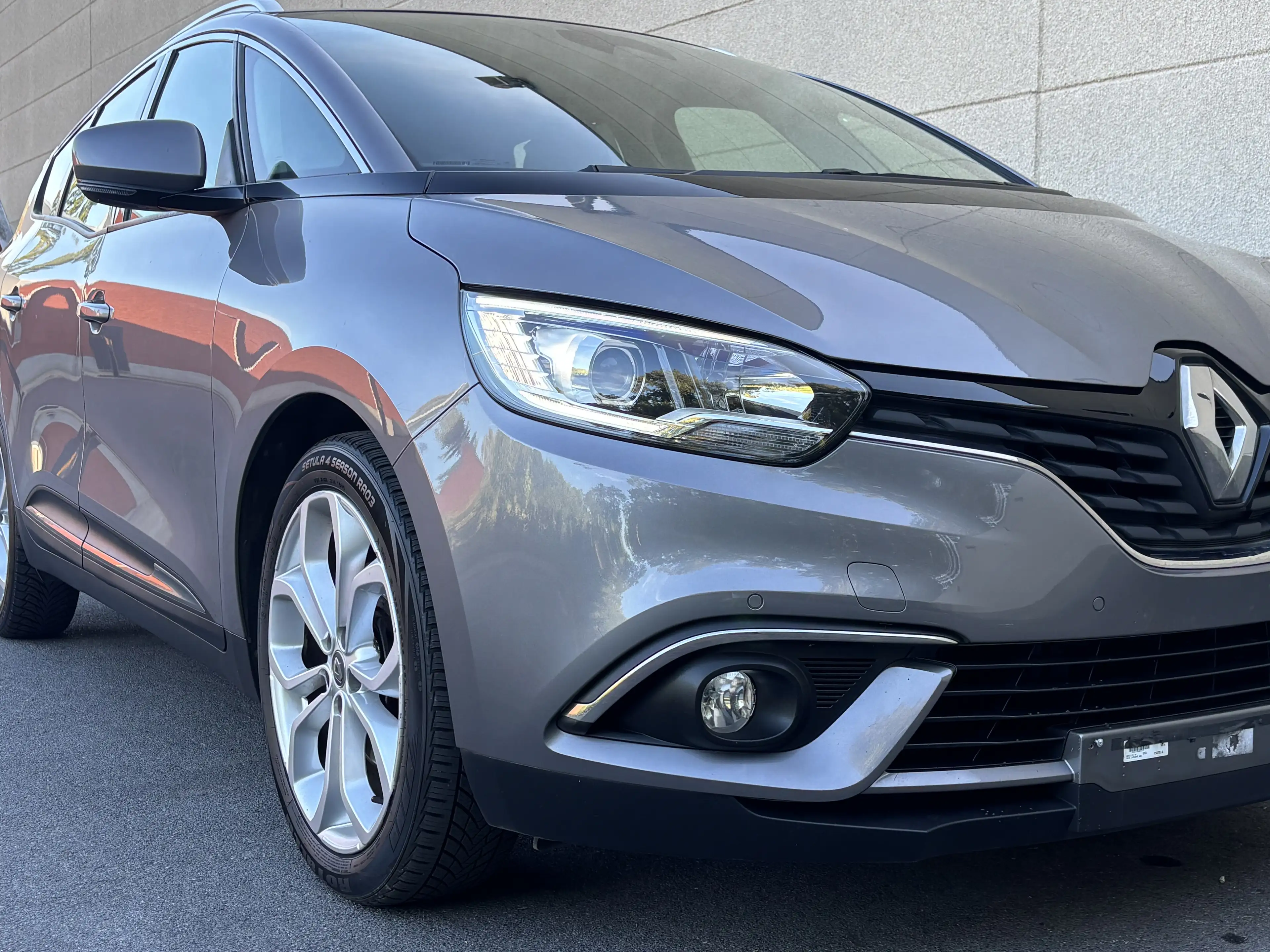 Renault Grand Scenic Grand Scénic 1.33 TCe Intens GPF (EU6.2) — photo 2
