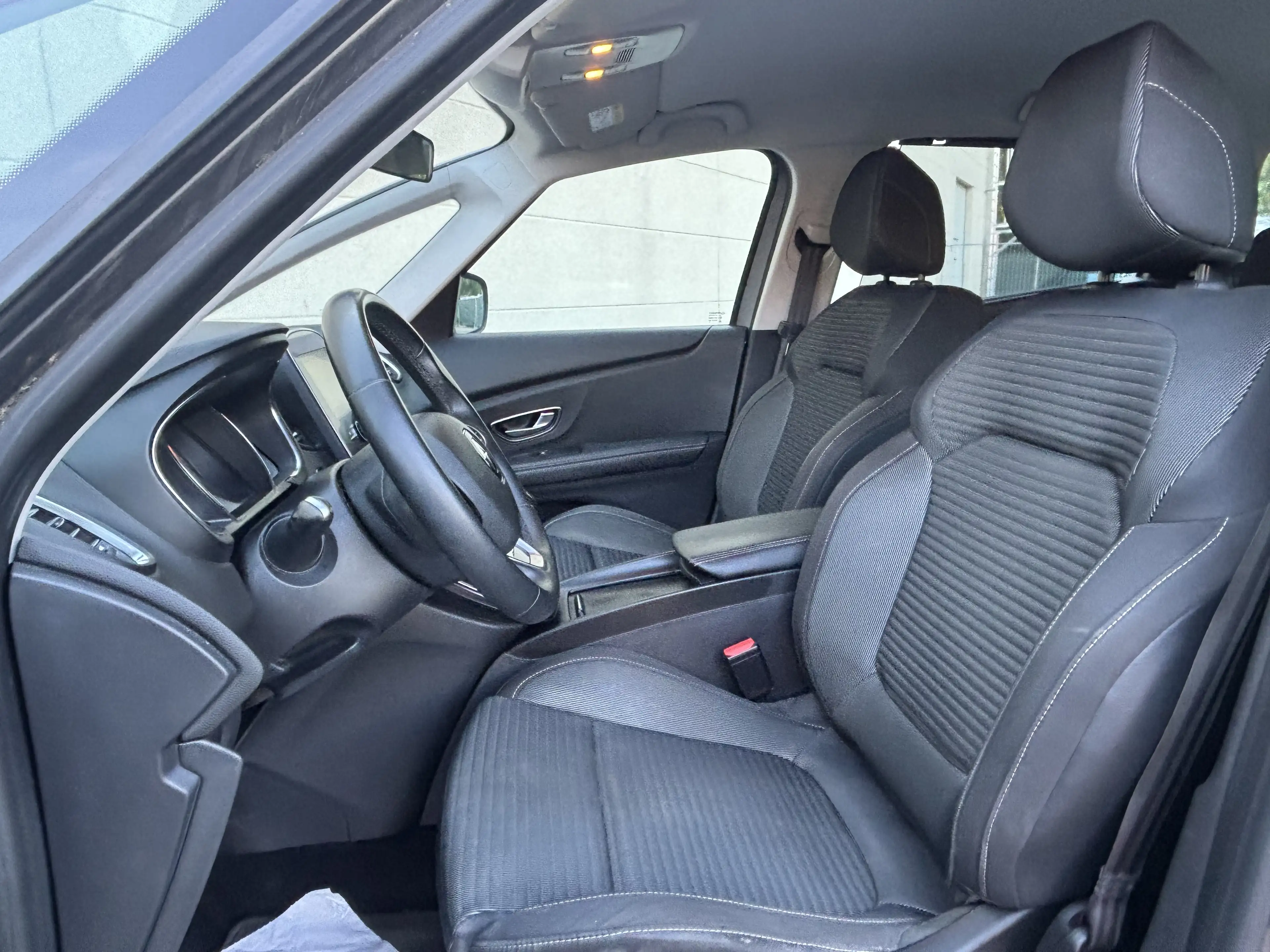 Renault Grand Scenic Grand Scénic 1.33 TCe Intens GPF (EU6.2) — photo 4