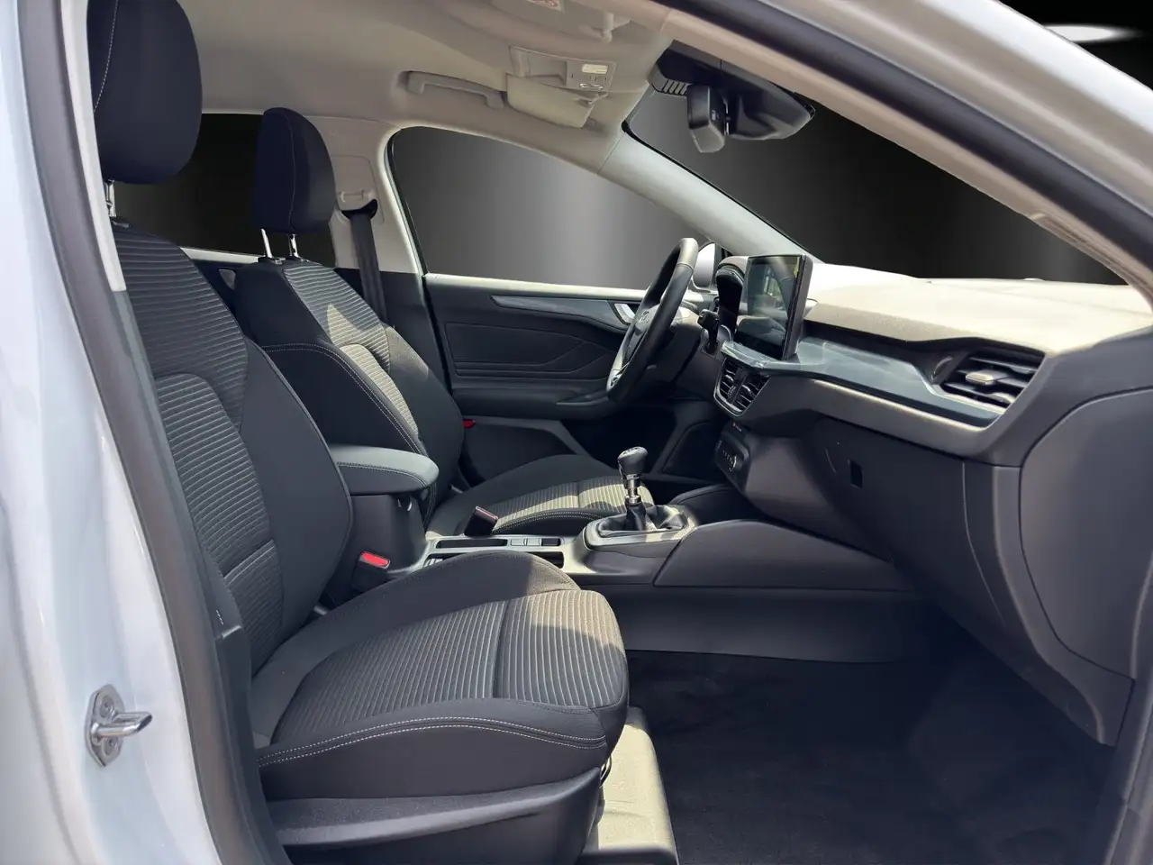 Ford Focus Turnier Active WINTER/EASY-PARK/FAHRERASII 8