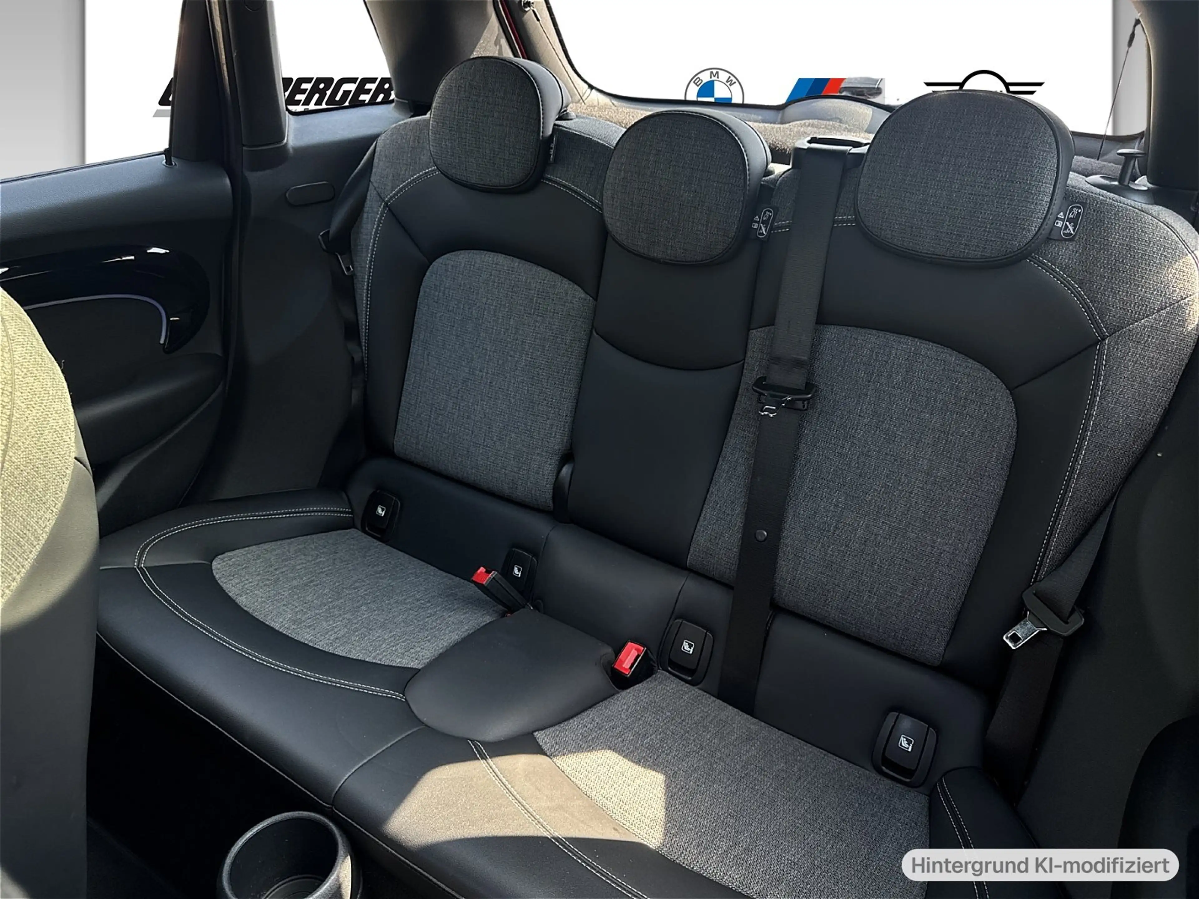 MINI Cooper S Head-Up // LED // Pano.Dach // RFK — photo 11