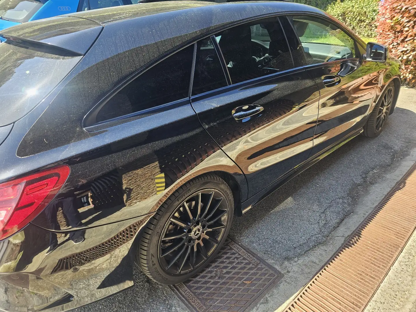 Mercedes-Benz CLA 220 Shooting Brake d Premium auto - 2