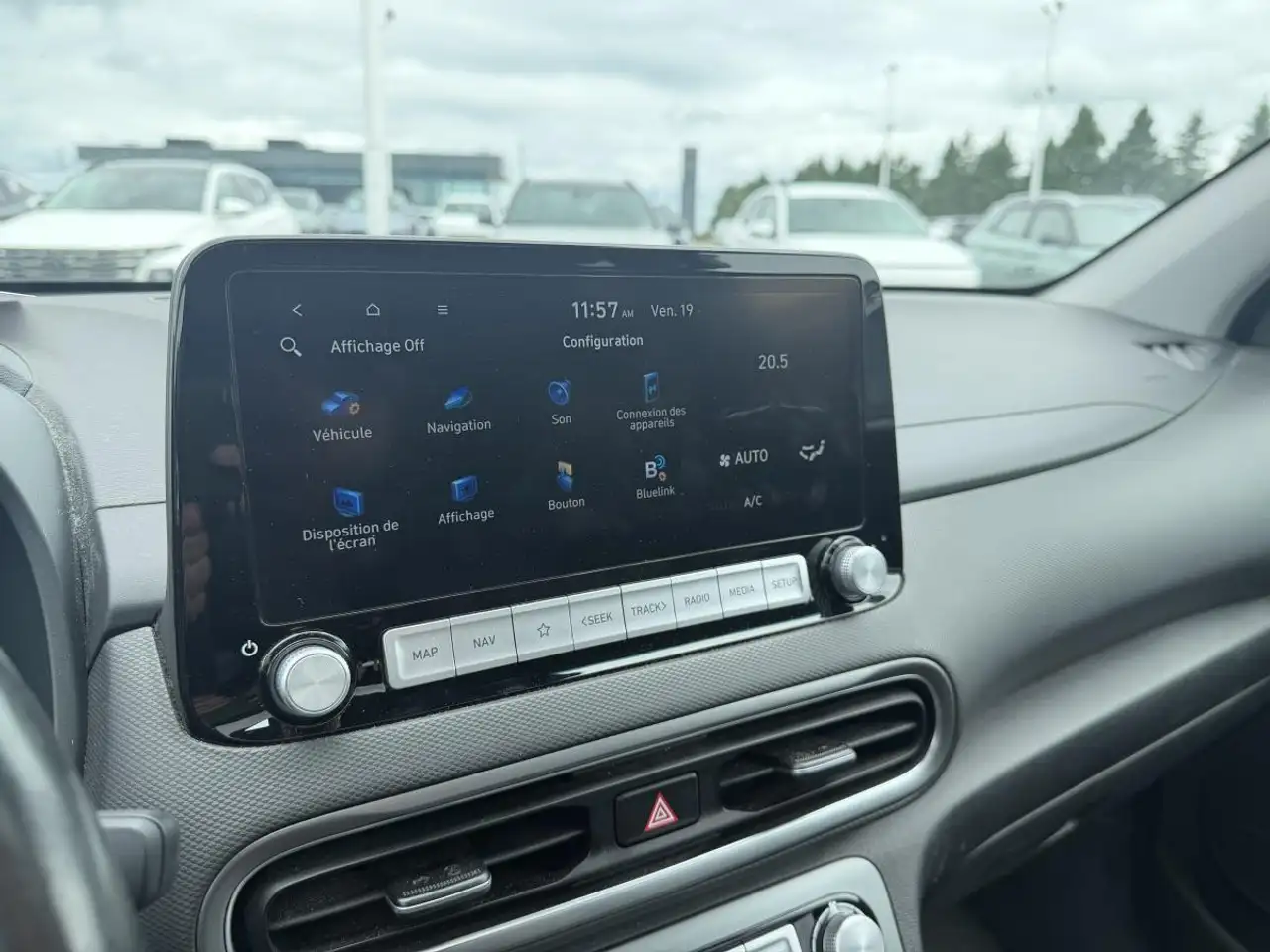 Hyundai KONA photo Hyundai KONA