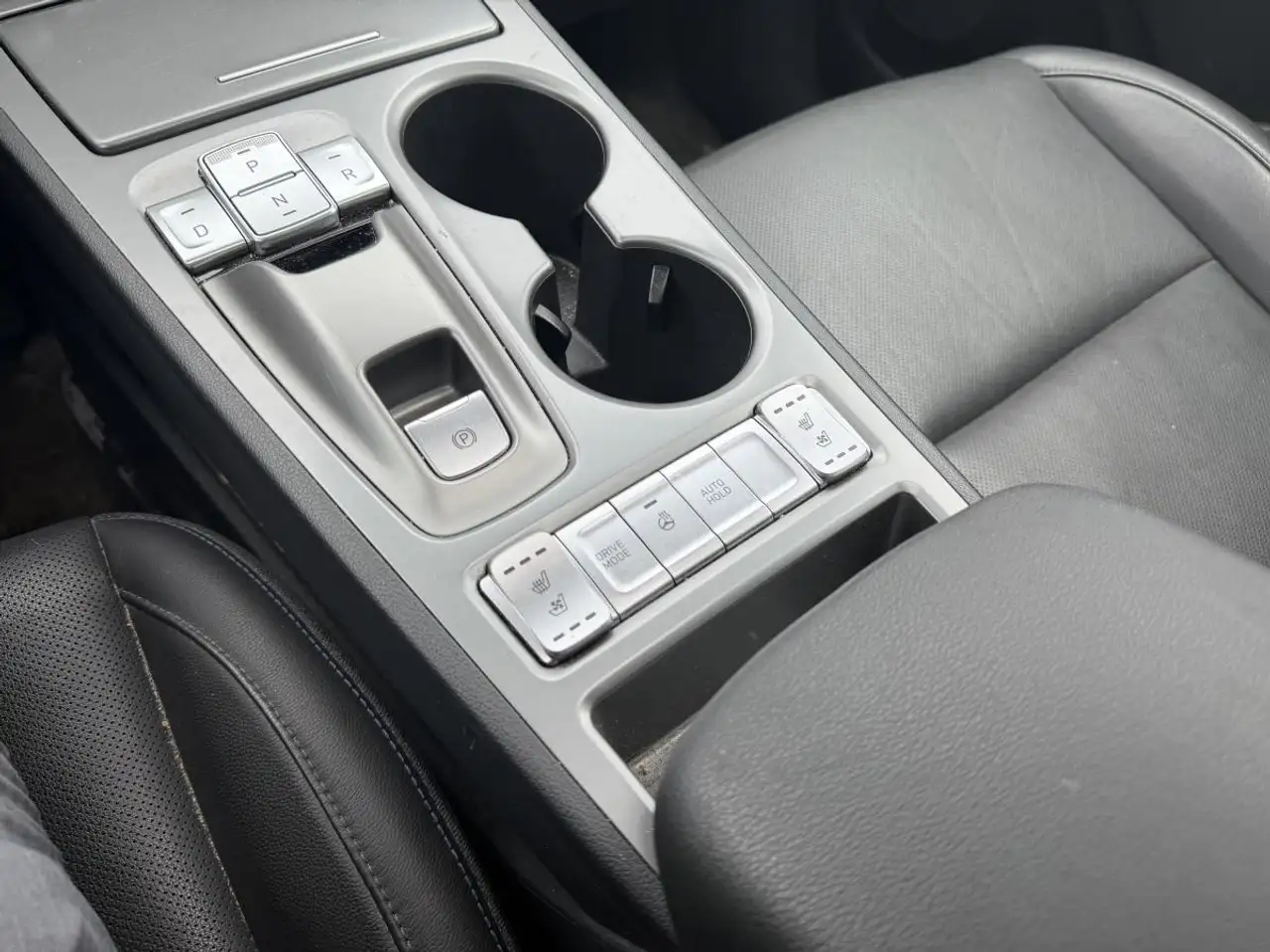 Hyundai KONA photo Hyundai KONA
