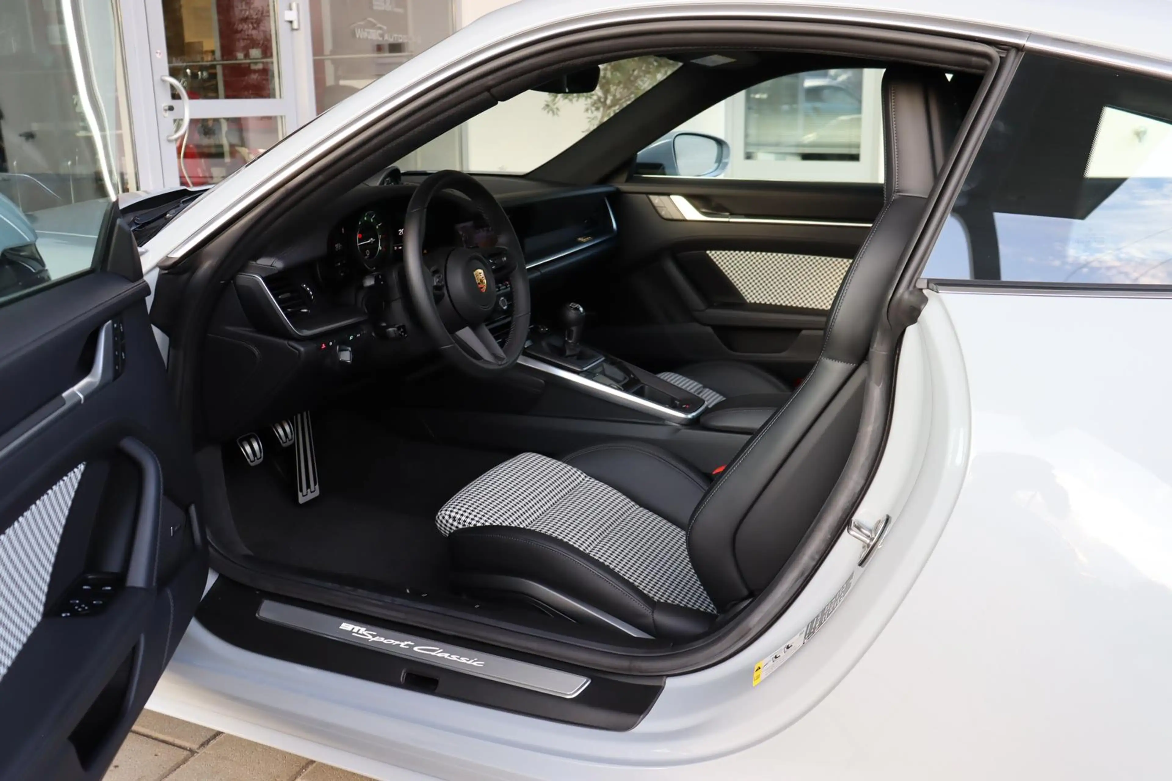 Porsche 992 911 Sport Classic /SportAbgas/SurroundView — photo 7