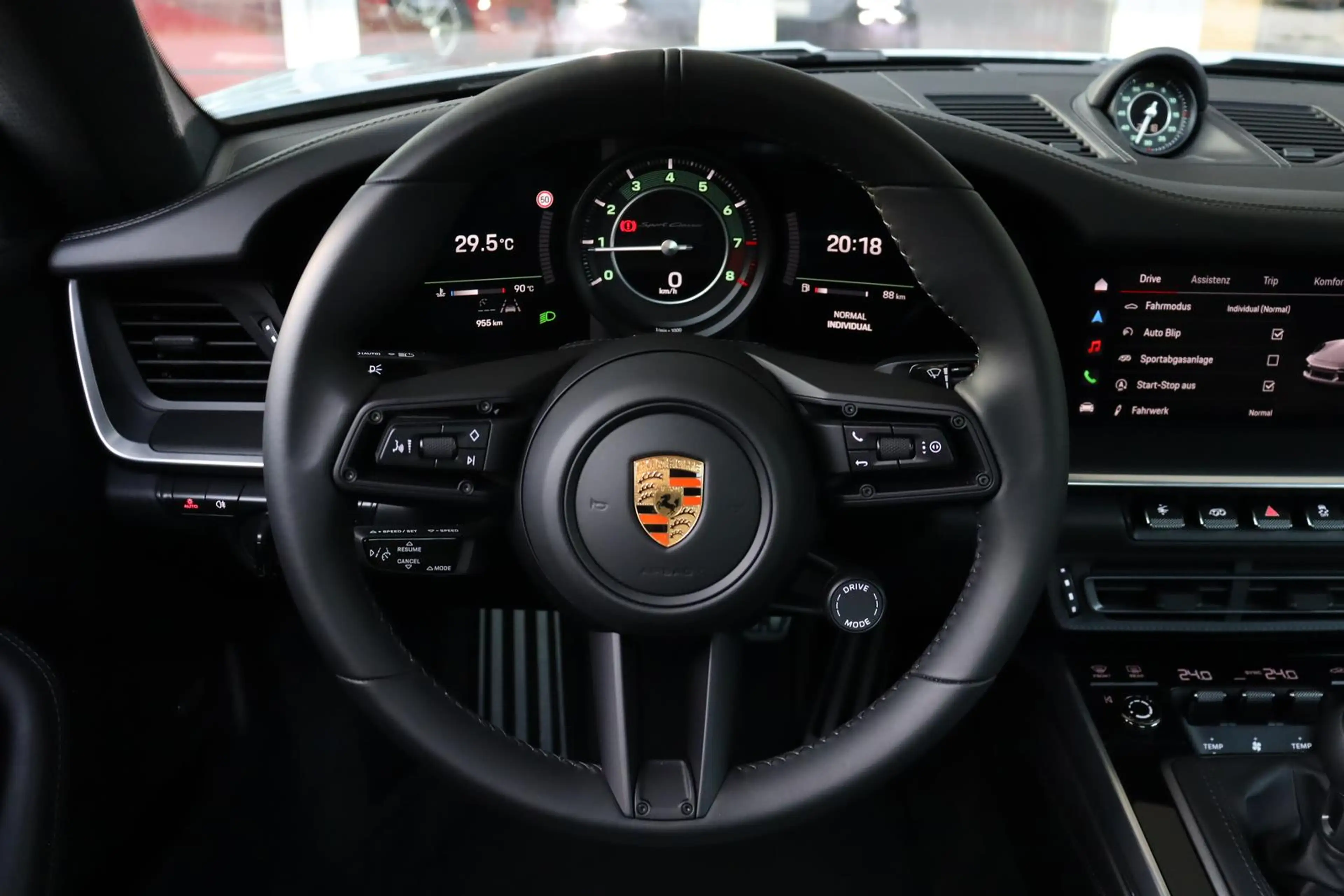 Porsche 992 911 Sport Classic /SportAbgas/SurroundView — photo 12