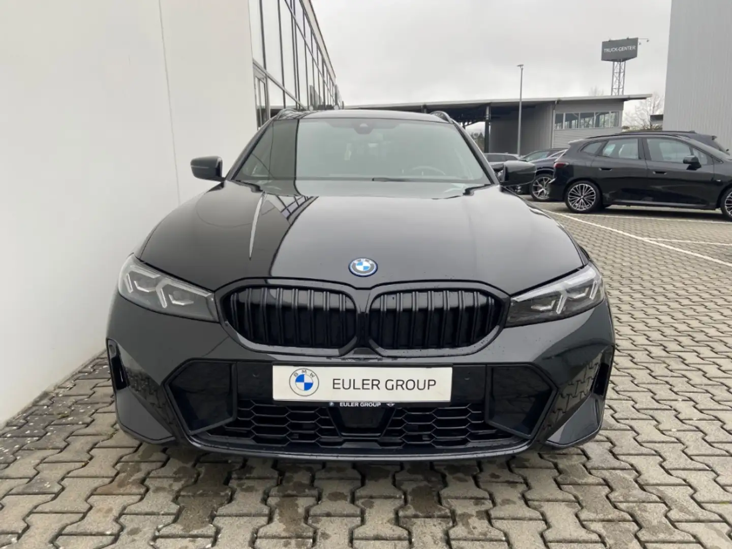 BMW 320 e Touring M-Sport Sportpaket Navi Digitales Cockpi Schwarz - 2