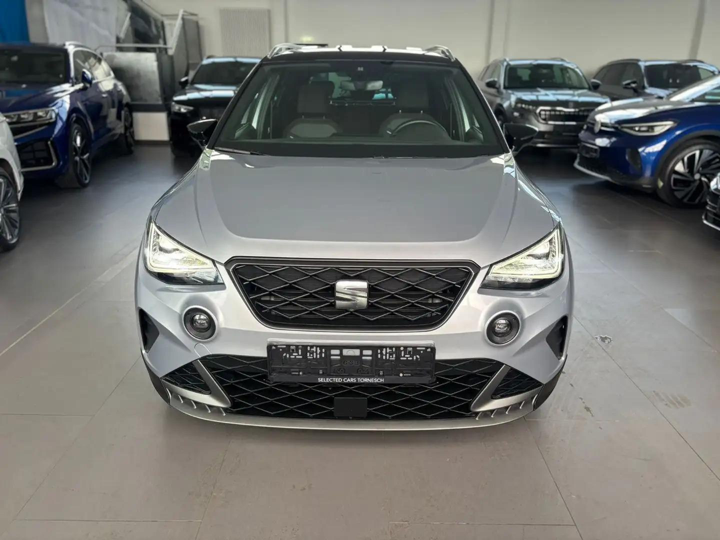 SEAT Arona FR-Line 1.0 TSI DAB/LED/PDC/ACC/17 Argento - 2