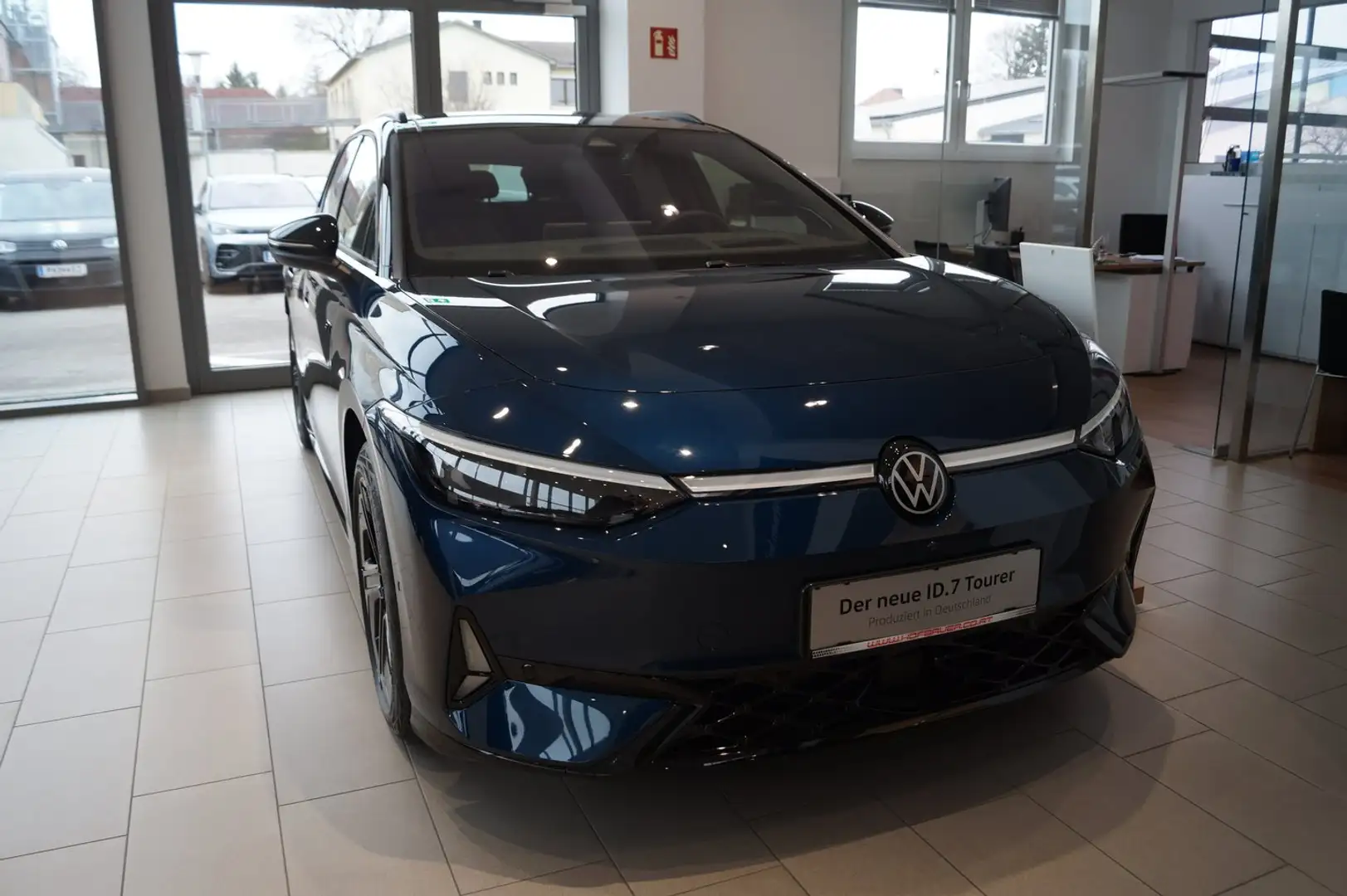 Volkswagen ID.7 Tourer GTX 4MOTION 250 kW Business Blau - 1