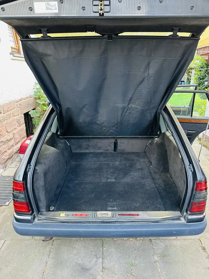 Mercedes-Benz E 300 TE-24, foto 8