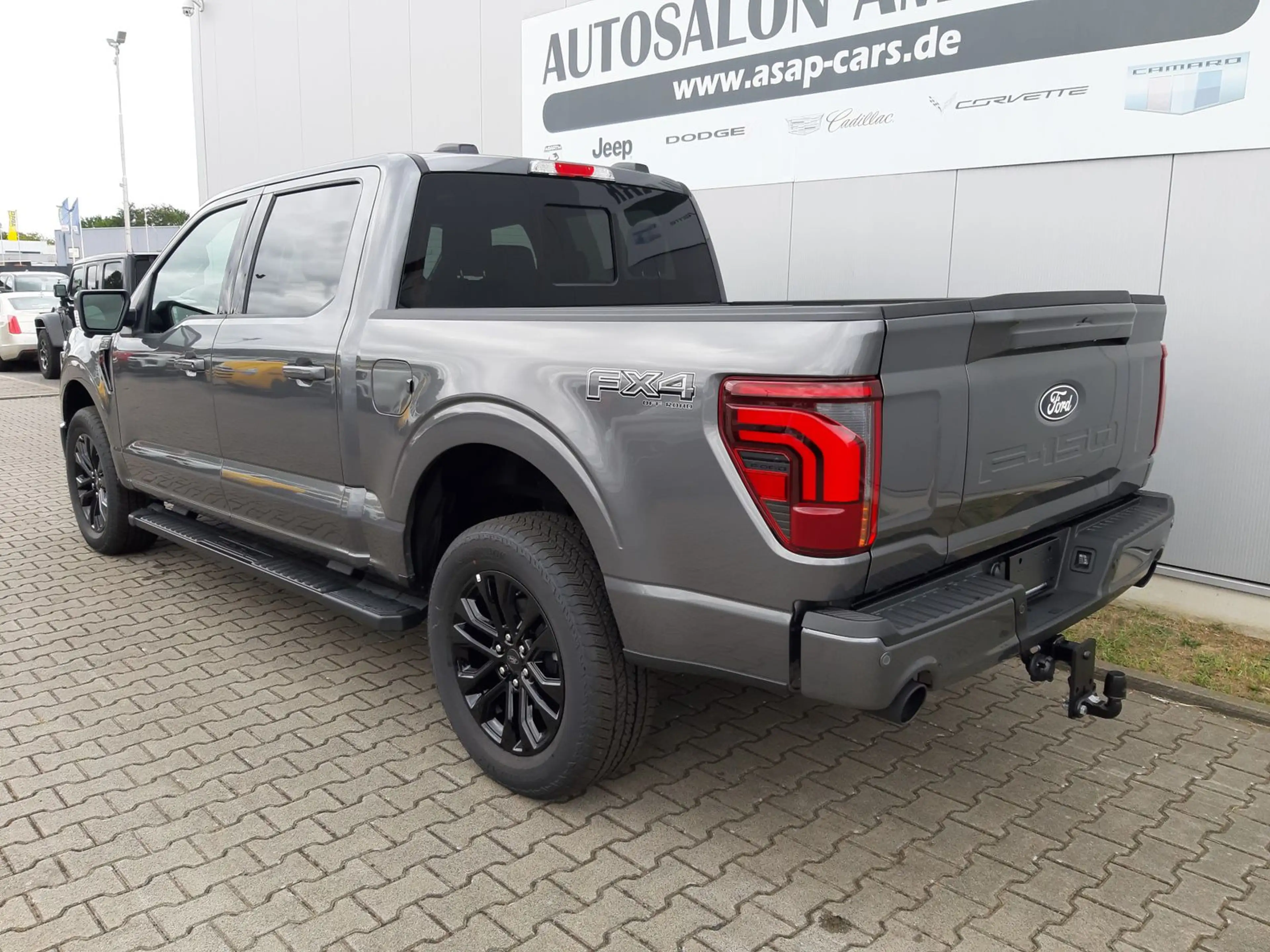 Ford F 150 Lariat Black/inkl. Laderaumabdeckung! — photo 13