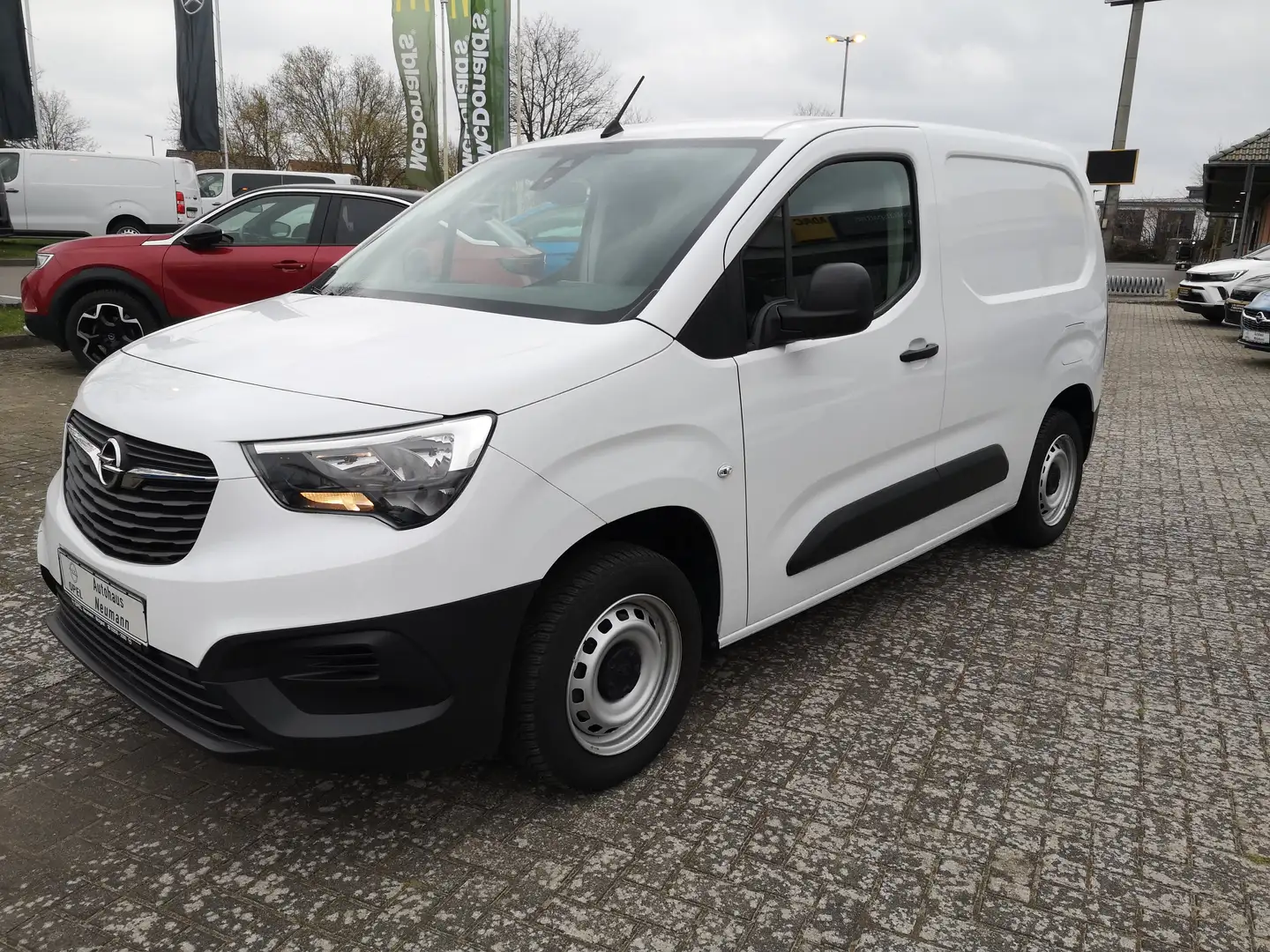 Opel Combo Edition L1H-AHK, Allwetter, Profi-Paket, Parkpilot Weiß - 1