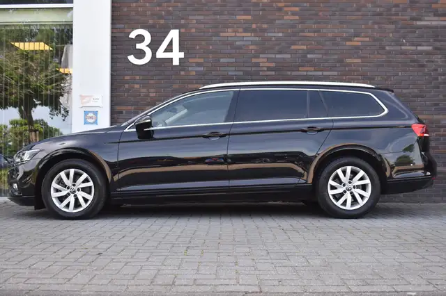Volkswagen Passat view 7