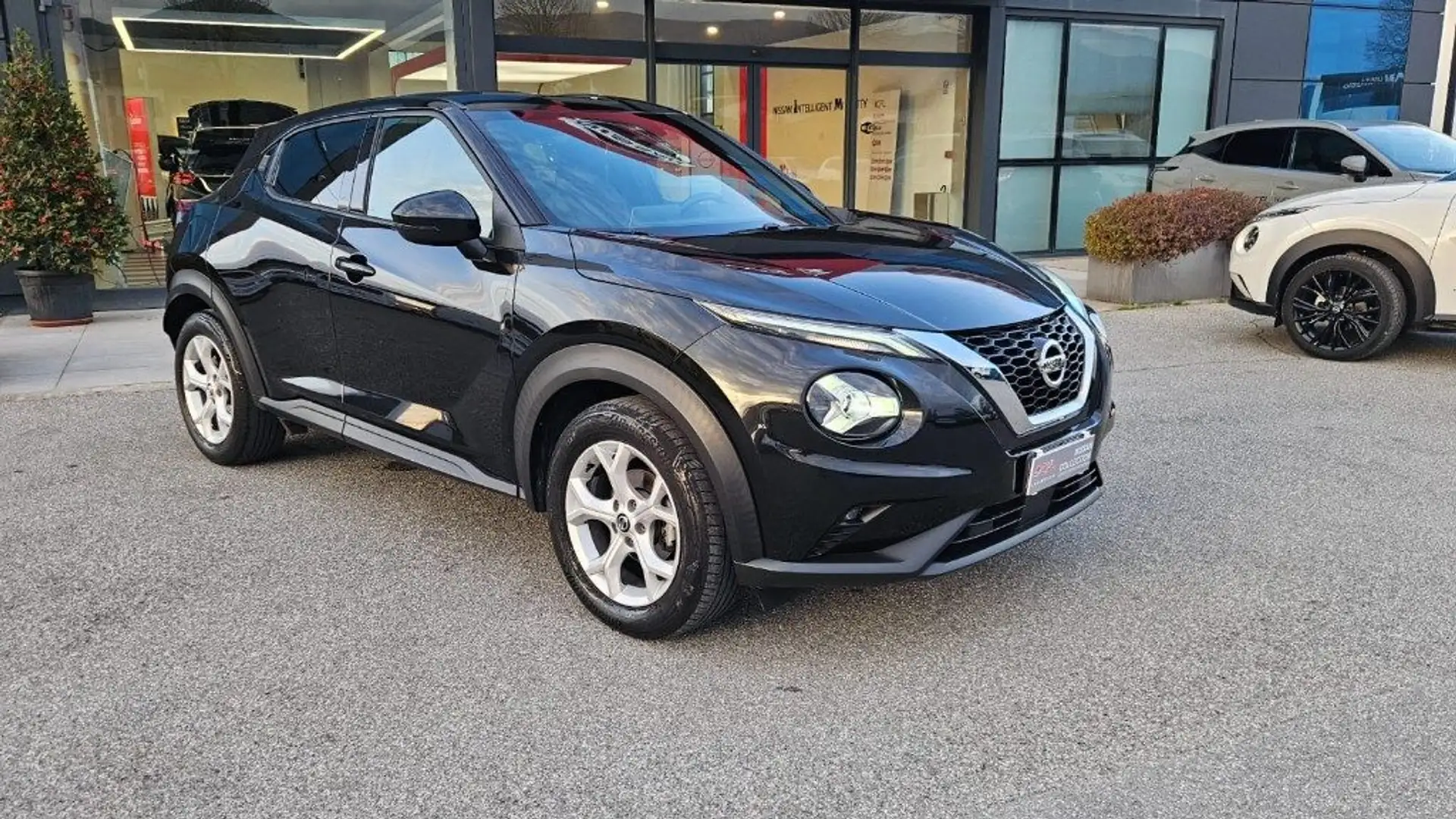 Nissan Juke 1.0 DIG-T 114 CV N-Connecta Nero - 2