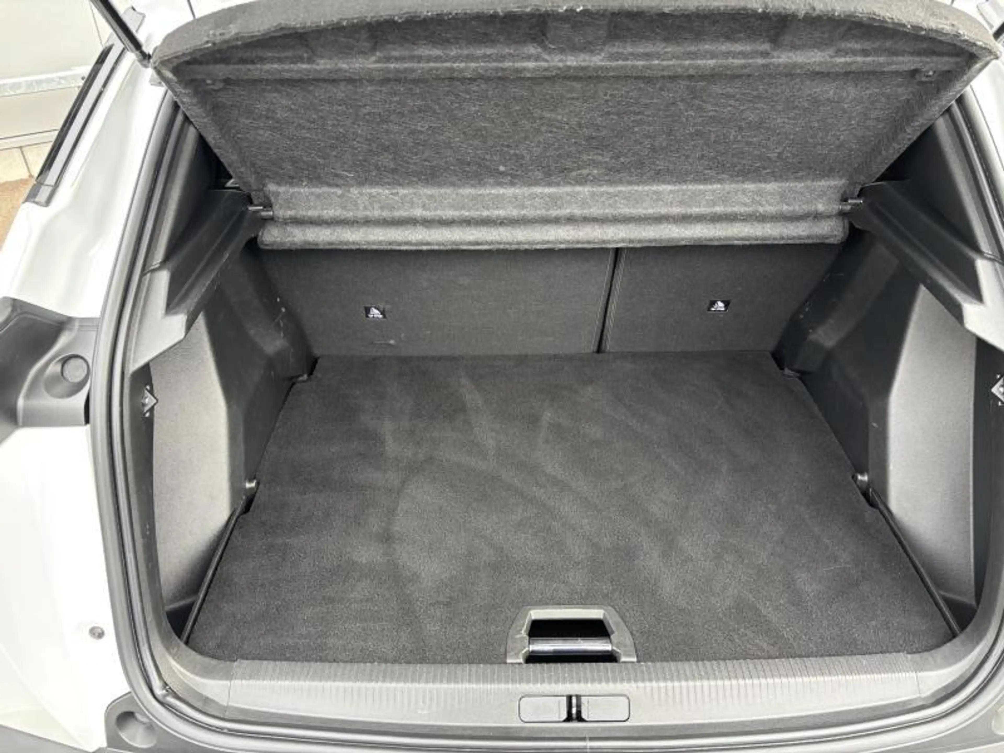 Peugeot 2008 Style — photo 15