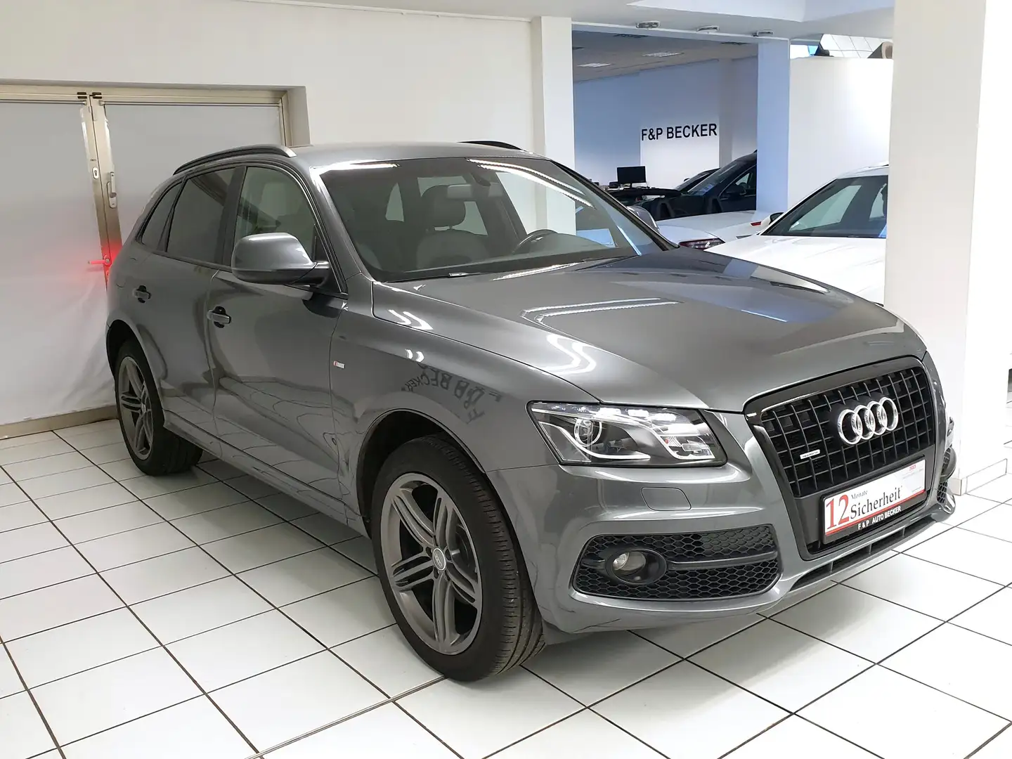 Audi Q5 2.0 TDI Quattro S Line S Tronic 2.Hand Scheckheft Gris - 2