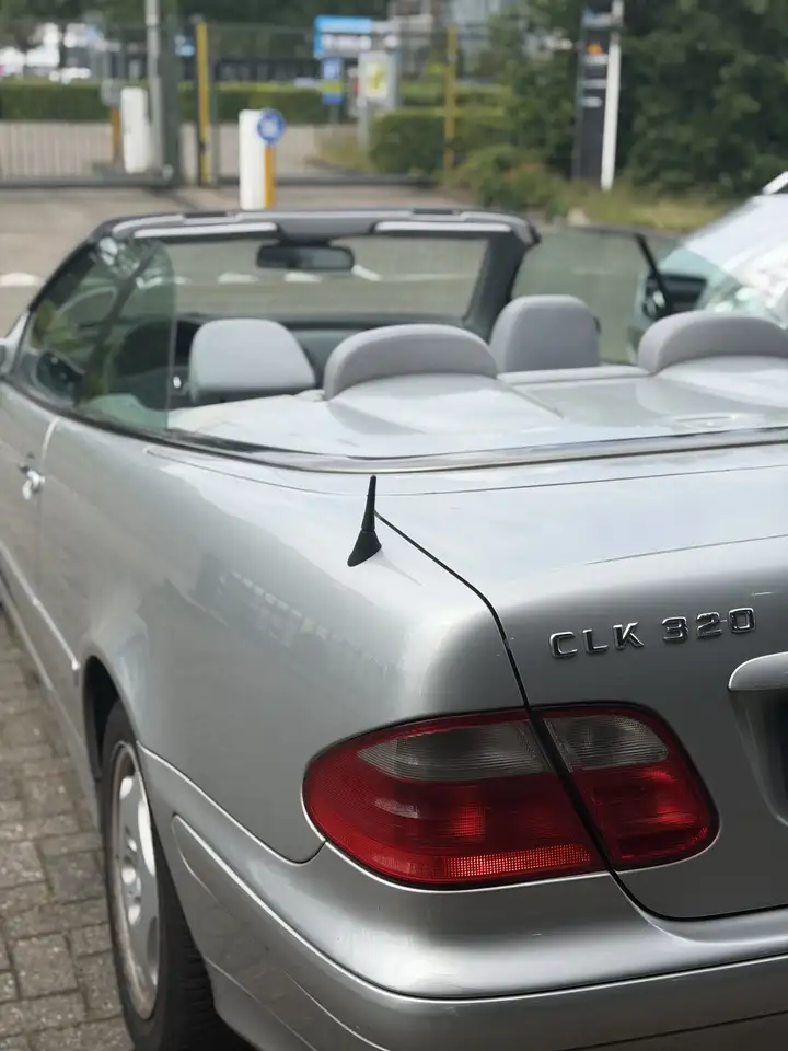 Mercedes-Benz CLK 320 Elegance, foto 3