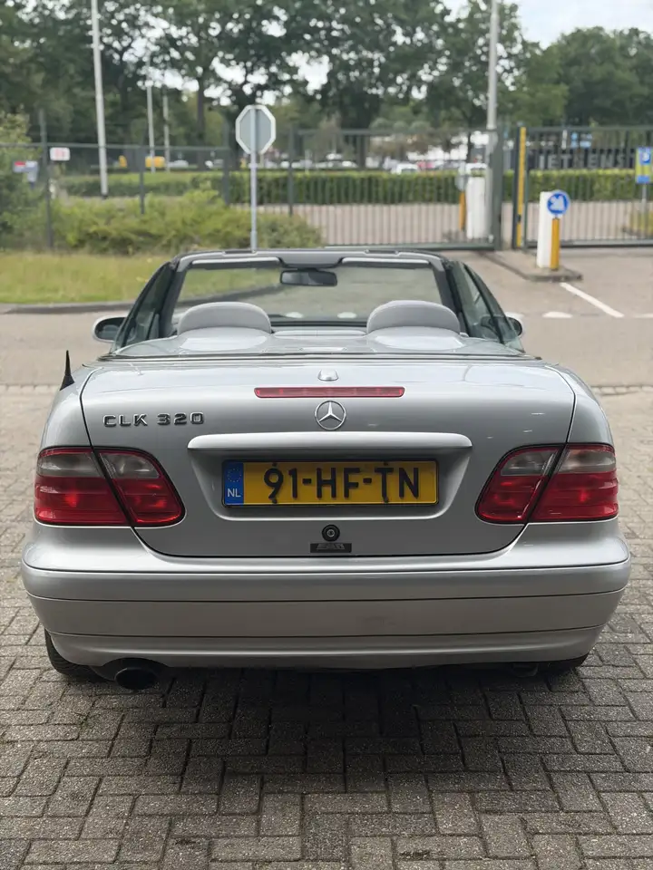 Mercedes-Benz CLK 320 Elegance, foto 2