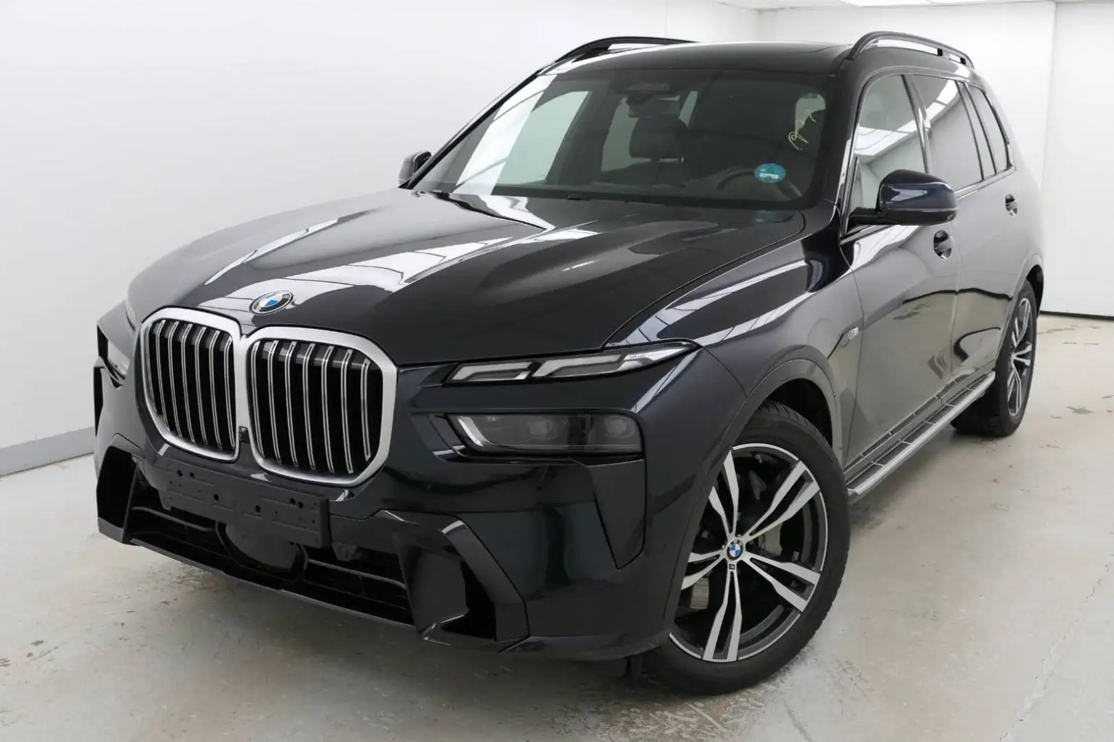 BMW X7 xDrive 40 d M Sport / SkyLounge / Soft-Close Schwarz - 1