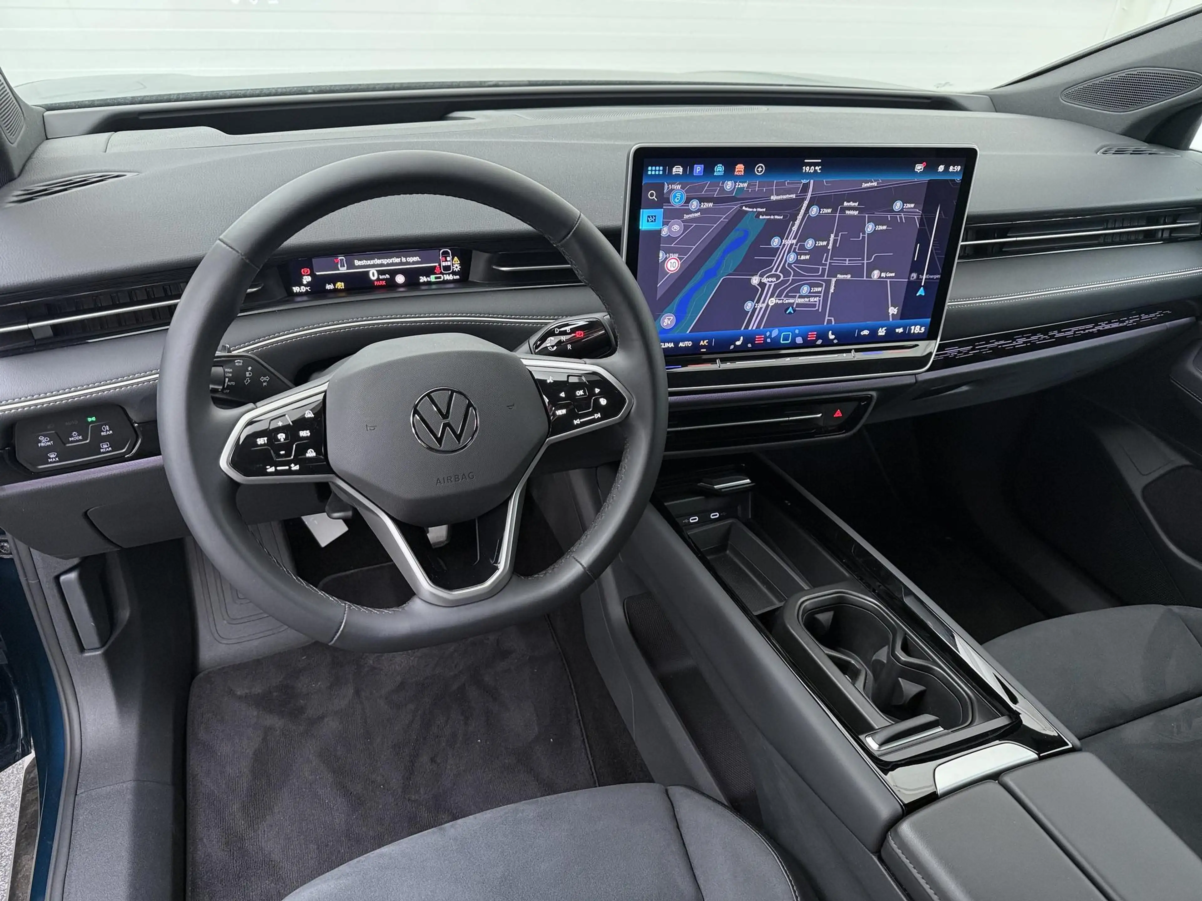Volkswagen ID.7 Tourer Pro S 86 kWh | Trekhaak | Warmtepomp | Head — photo 3