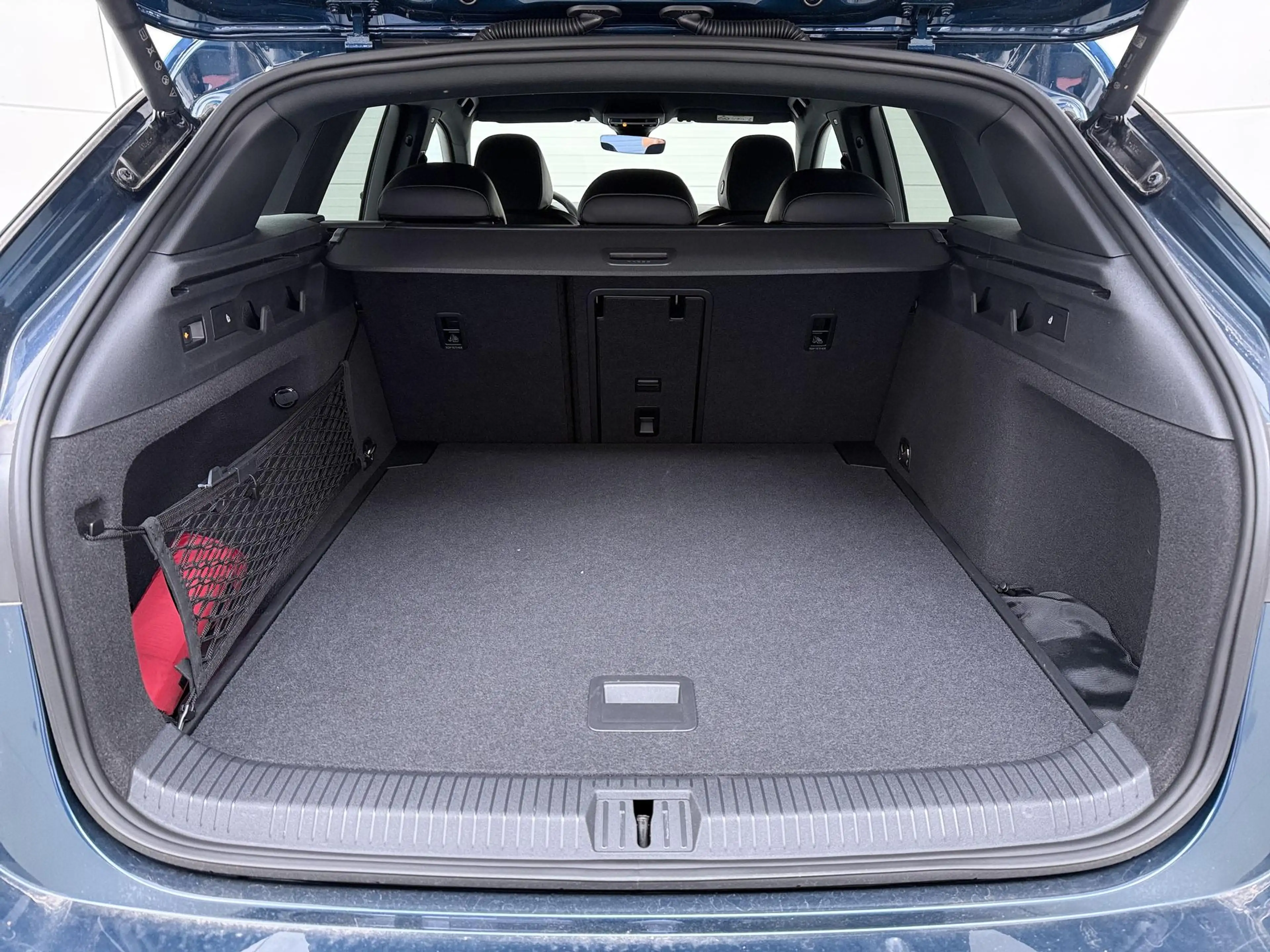 Volkswagen ID.7 Tourer Pro S 86 kWh | Trekhaak | Warmtepomp | Head — photo 8
