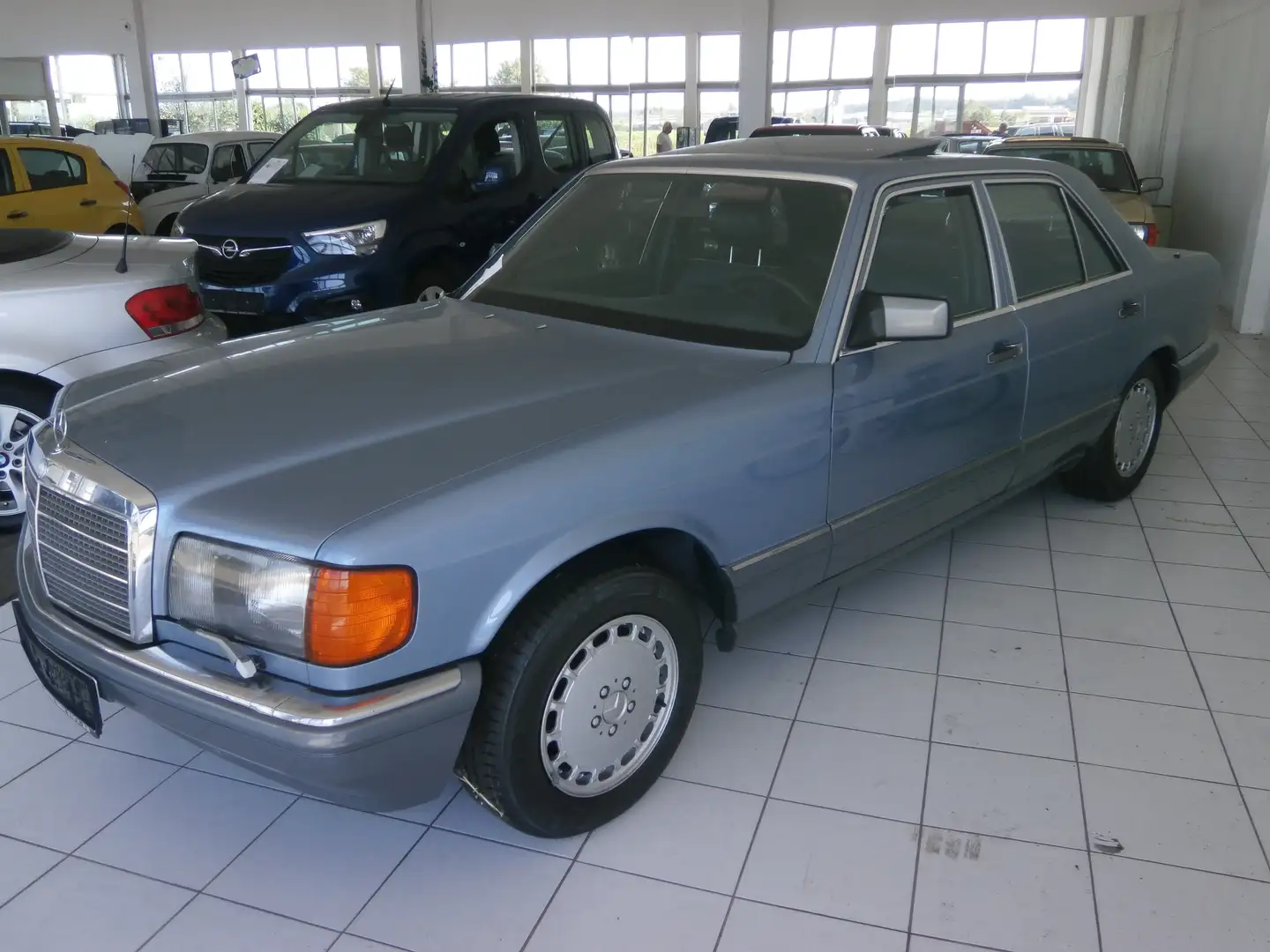 Mercedes-Benz 300 SE  126 Argintiu - 2