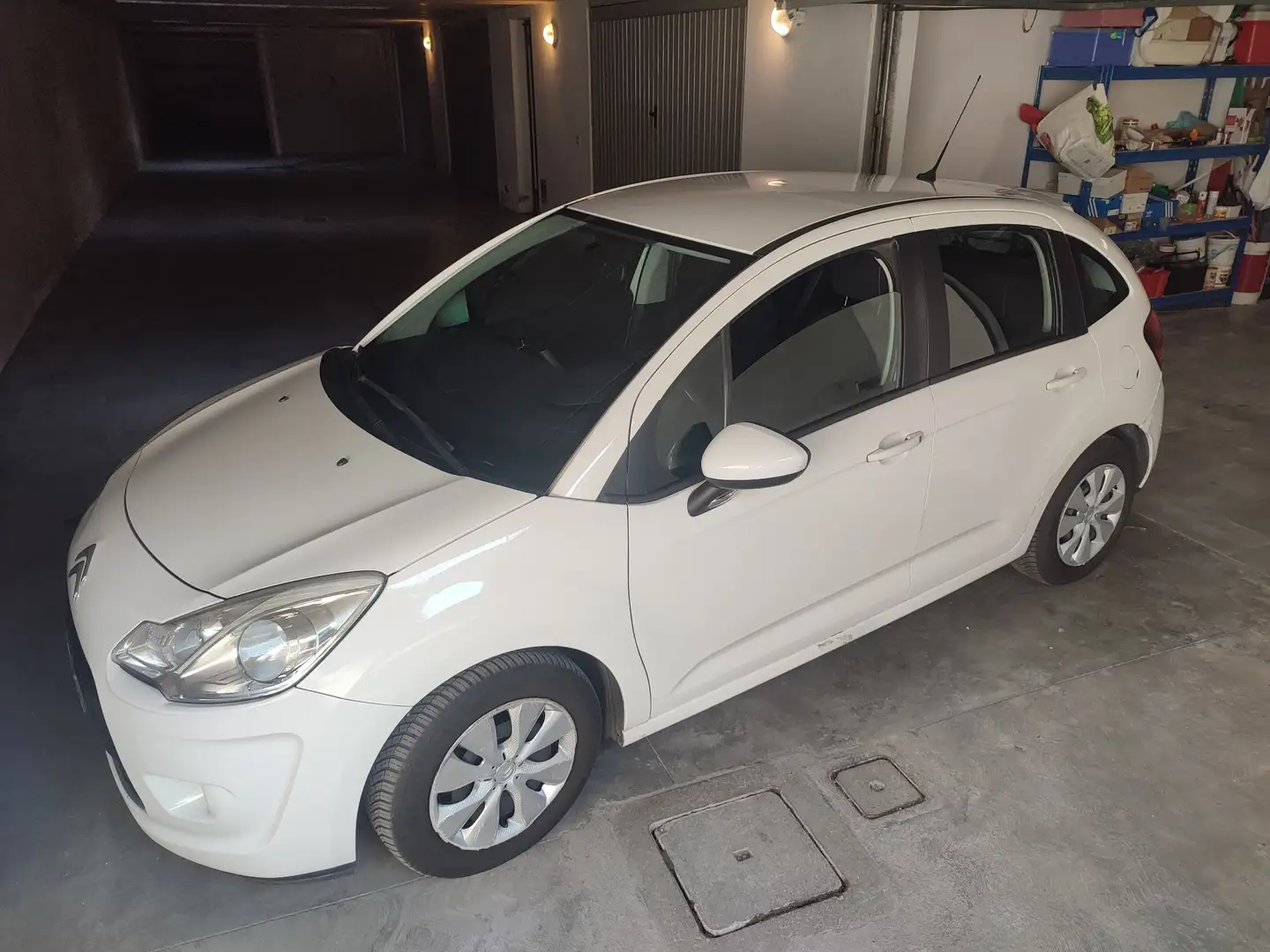 Citroen C3 1.1 benzina UNIPROPRIETARIO - 2