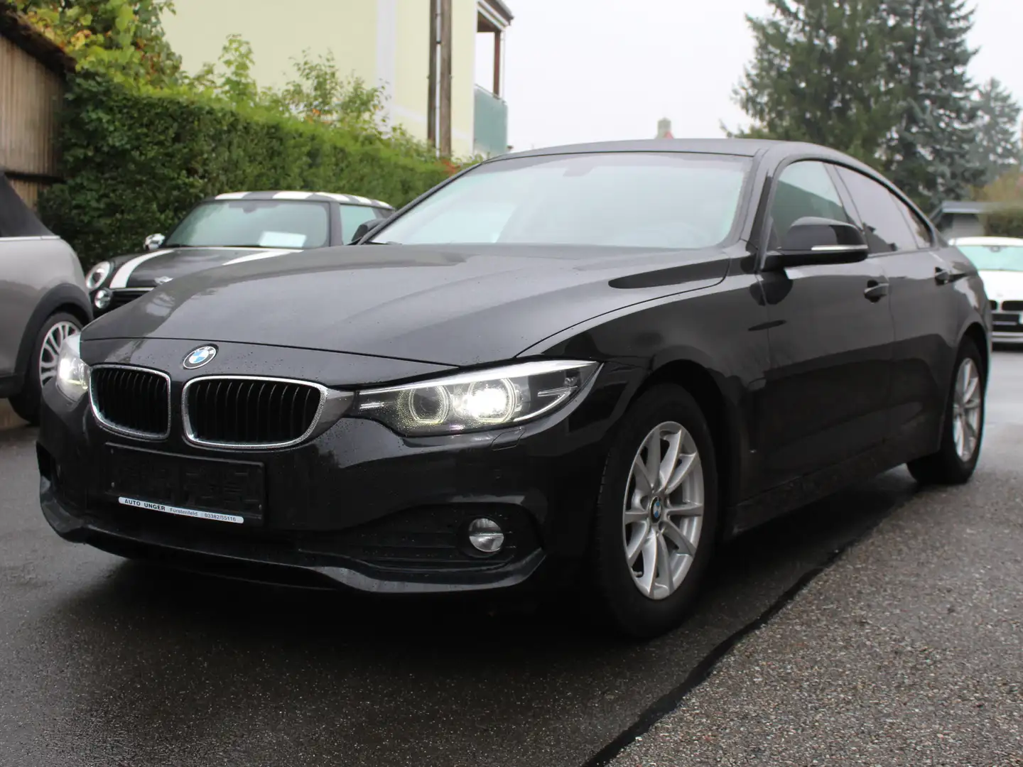 BMW 418 418 d Advantage Aut Reserviert!! Noir - 1