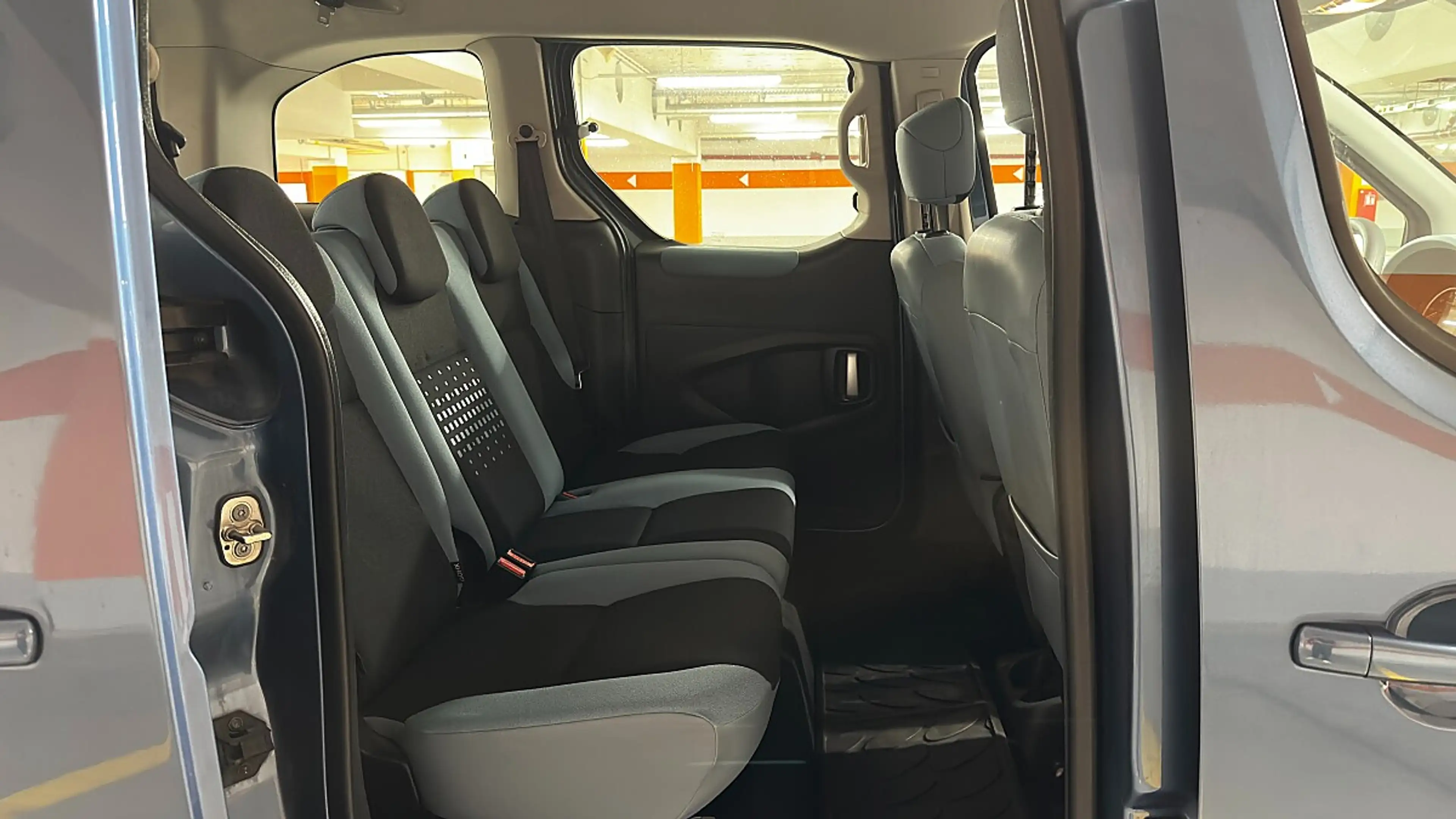 Citroen Berlingo Multispace e-HDi 90 EGS6 Collection*ZR+WP NEU*Ö... — photo 11