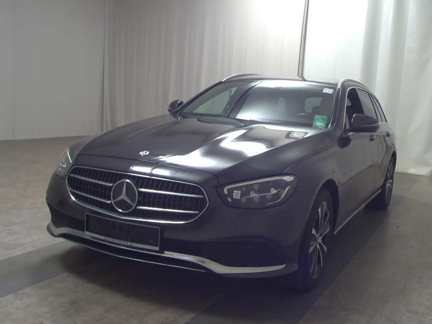 Mercedes-Benz E 300 T de Avantgarde Navi Widescreen LED Grün - 2