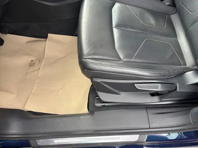 Audi Q3 view 10