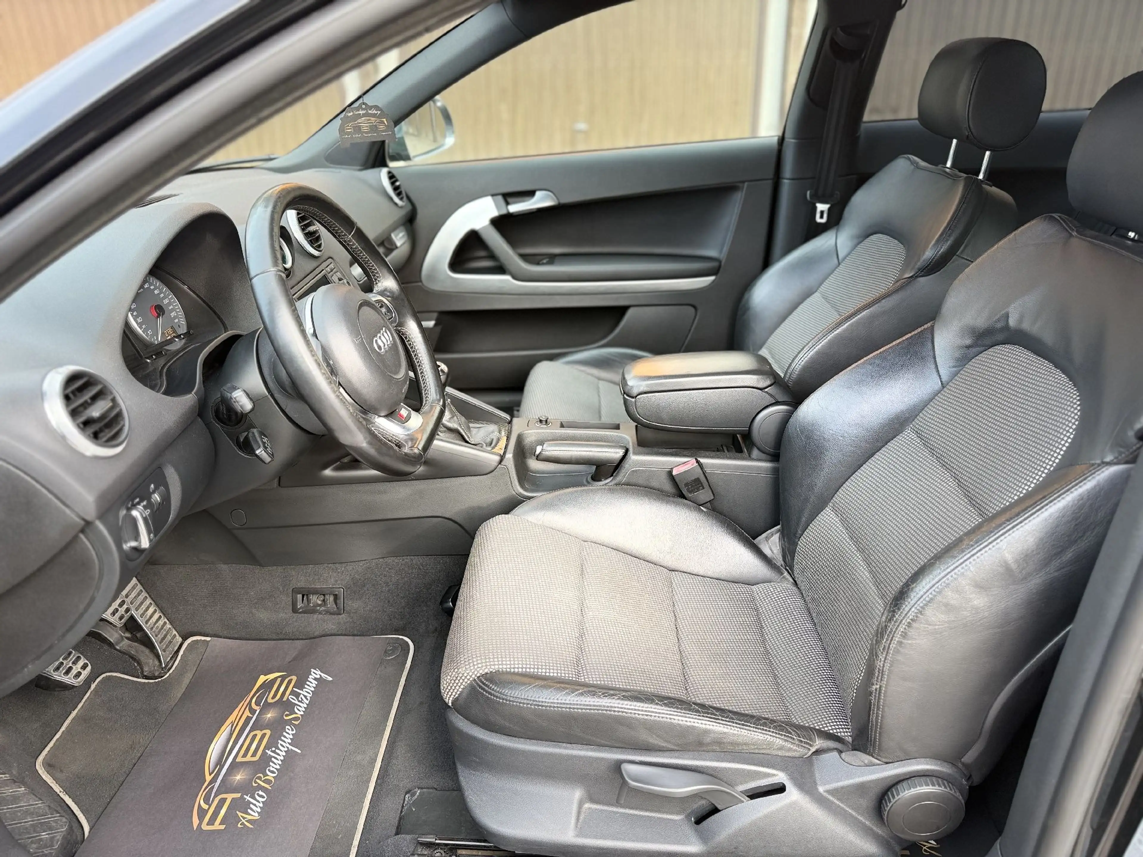 Audi S3 2.0 TFSI quattro — photo 11