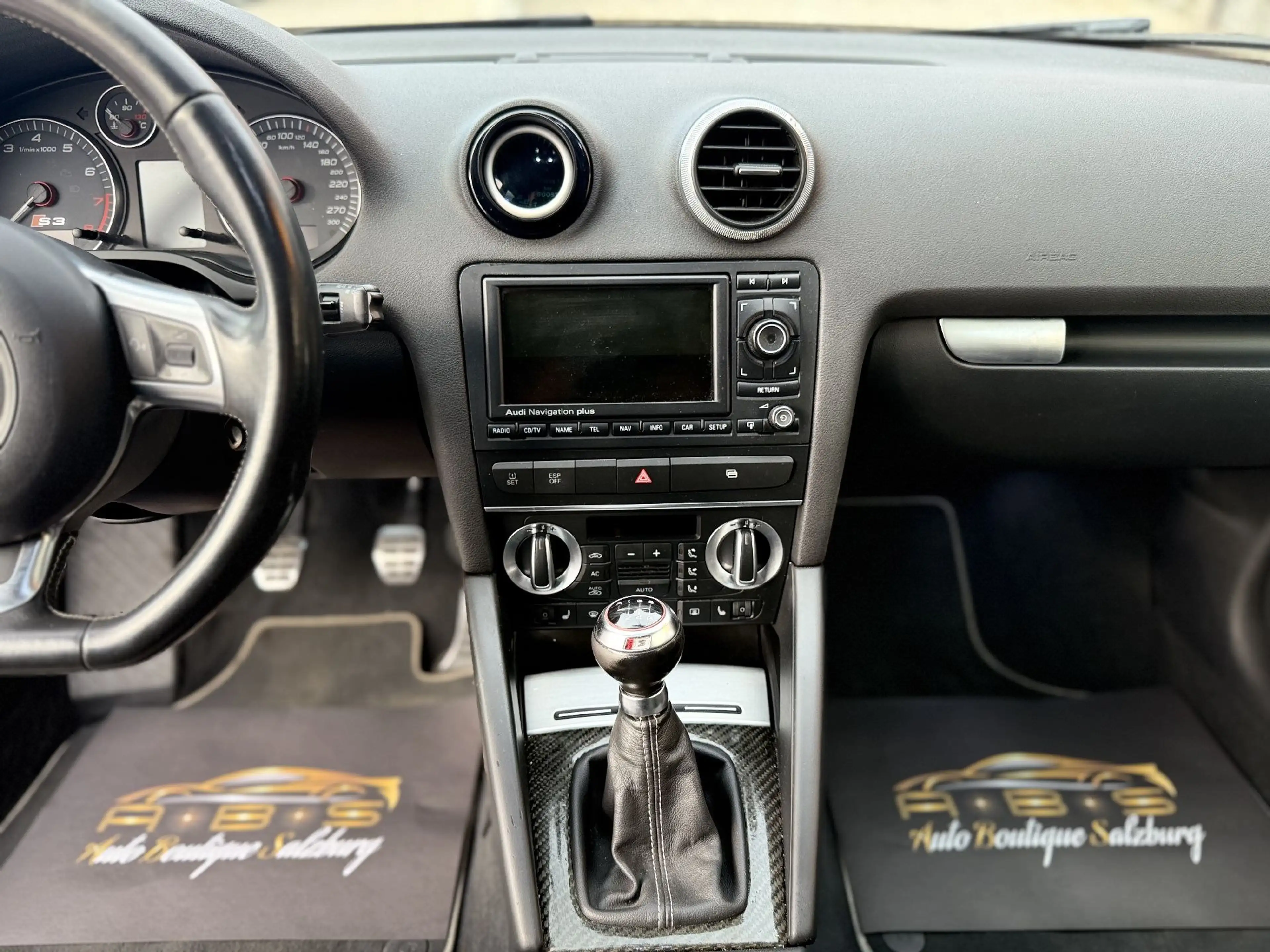Audi S3 2.0 TFSI quattro — photo 13