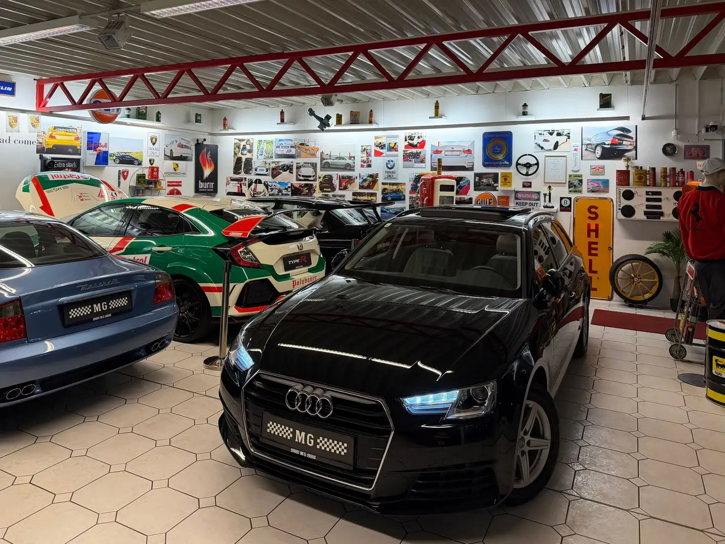 Audi A4 - VERKAUFT - 2.0 TDI basis Panoramadach Schwarz - 1
