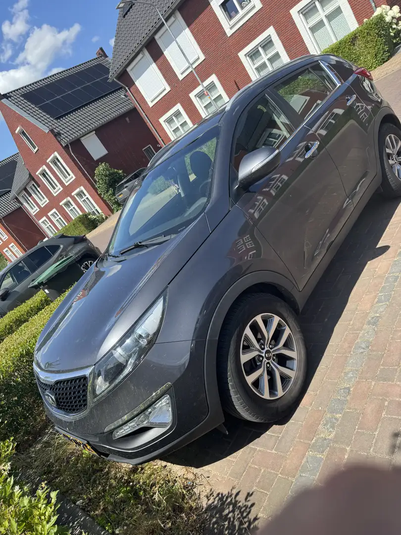 Kia Sportage 1.6 GDI ComfortLine Grijs - 1