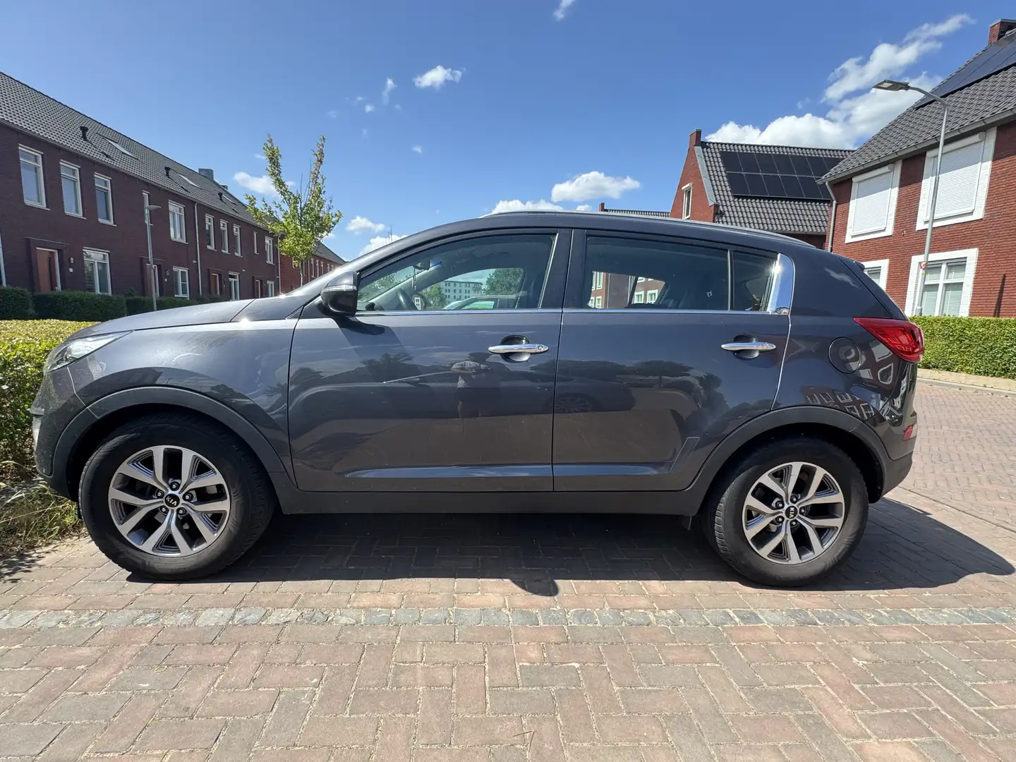 Kia Sportage 1.6 GDI ComfortLine Grijs - 2