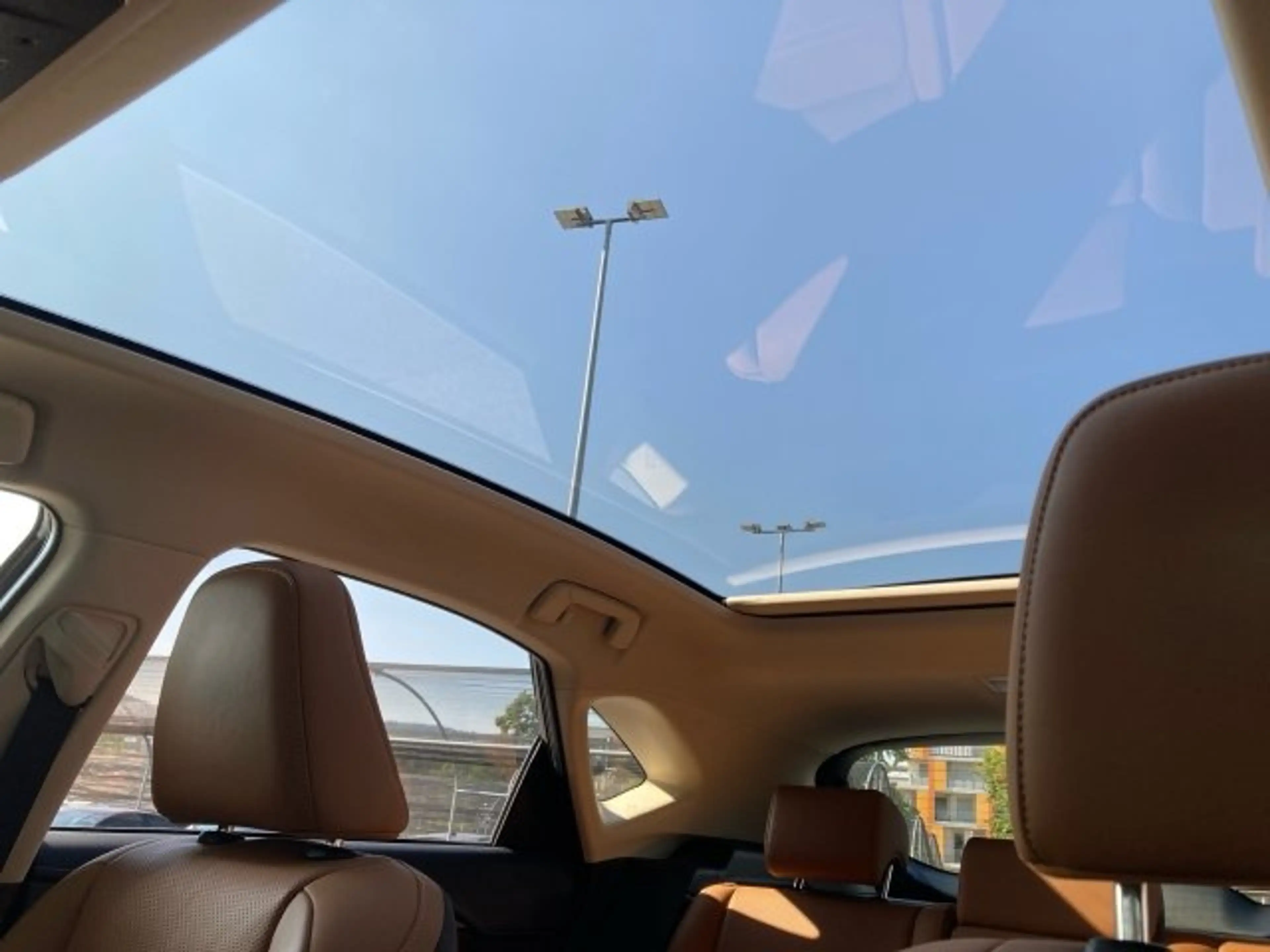 Lexus NX 300h Limited Hybrid Aut. — photo 6