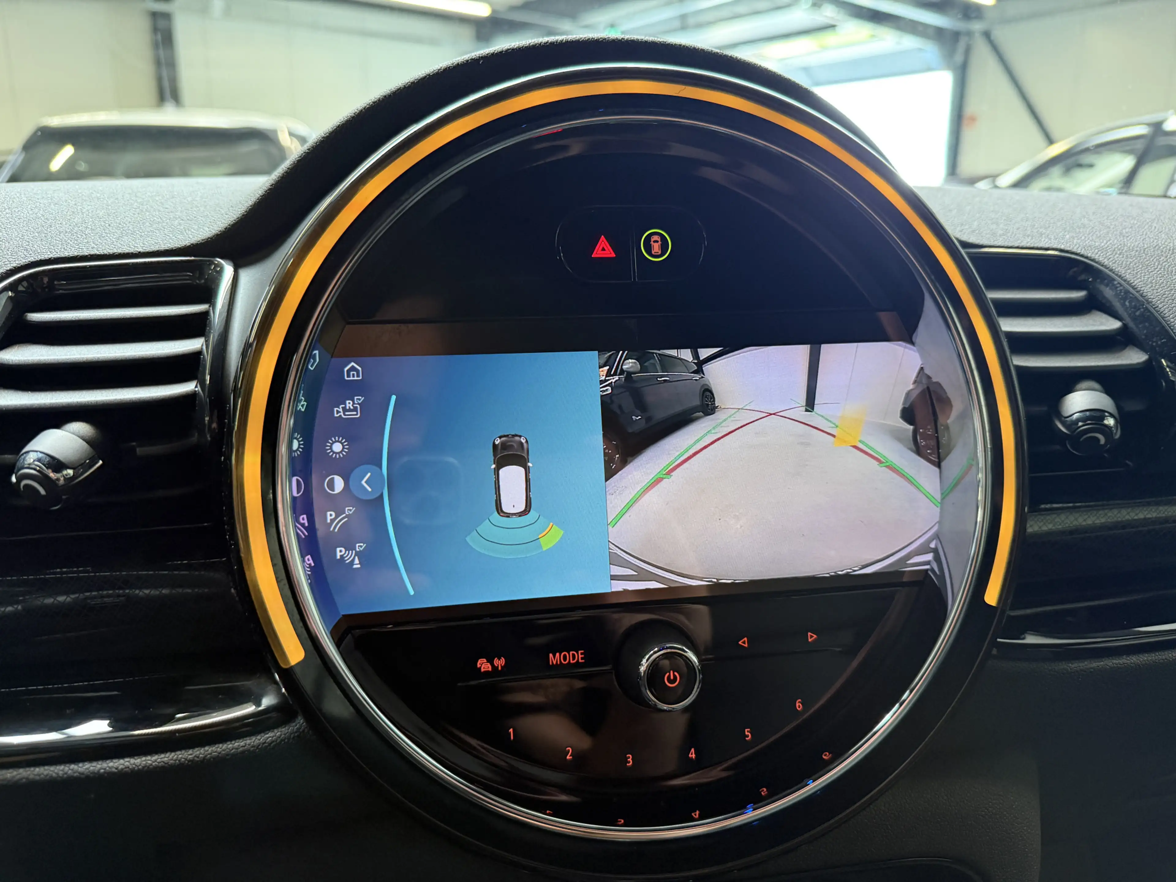 MINI Cooper Clubman 1.5 Leder/Apple/Camera — photo 12