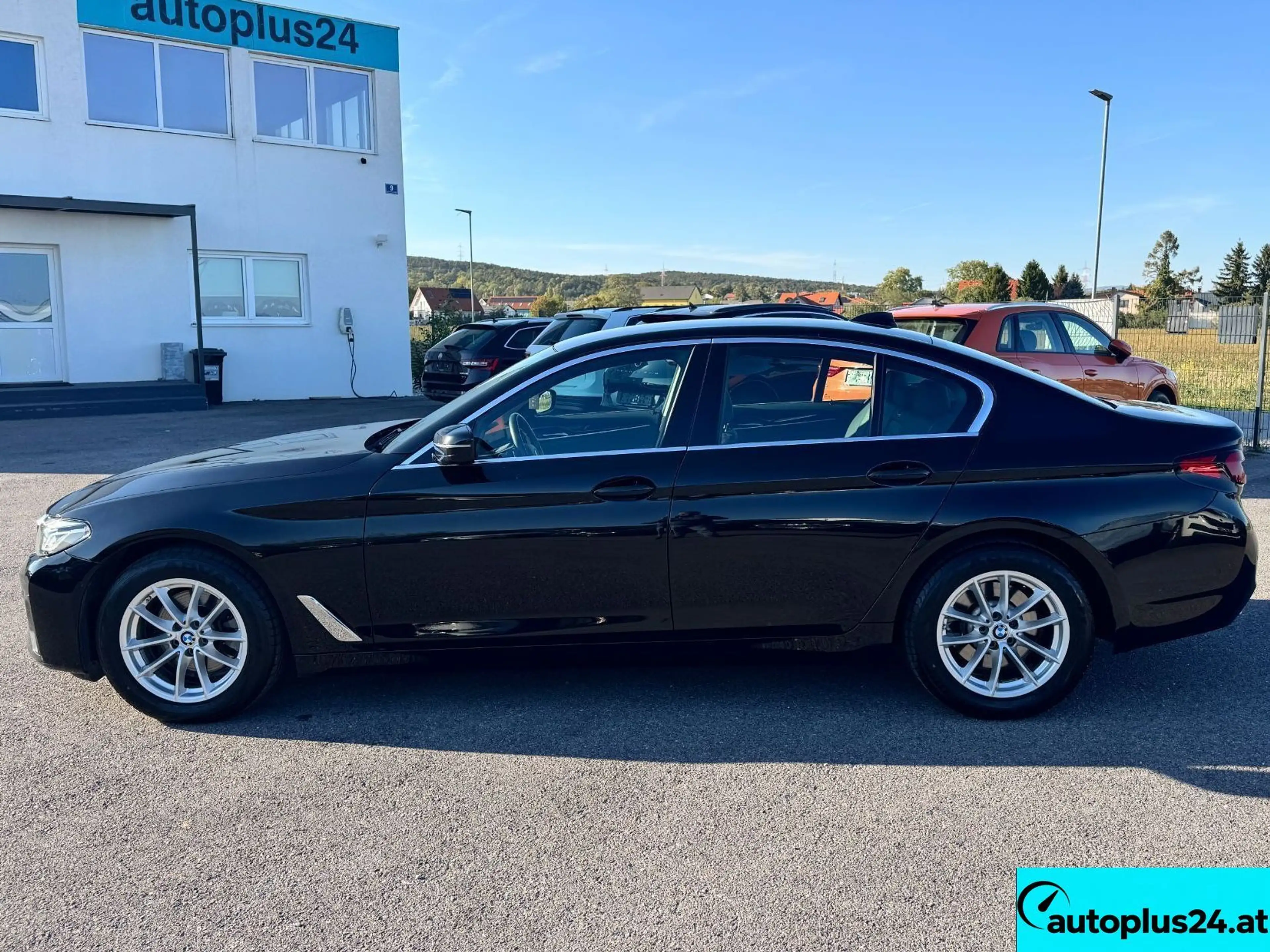 BMW 518 d Aut. LED LEDER NAVI ACC R-CAM — photo 7