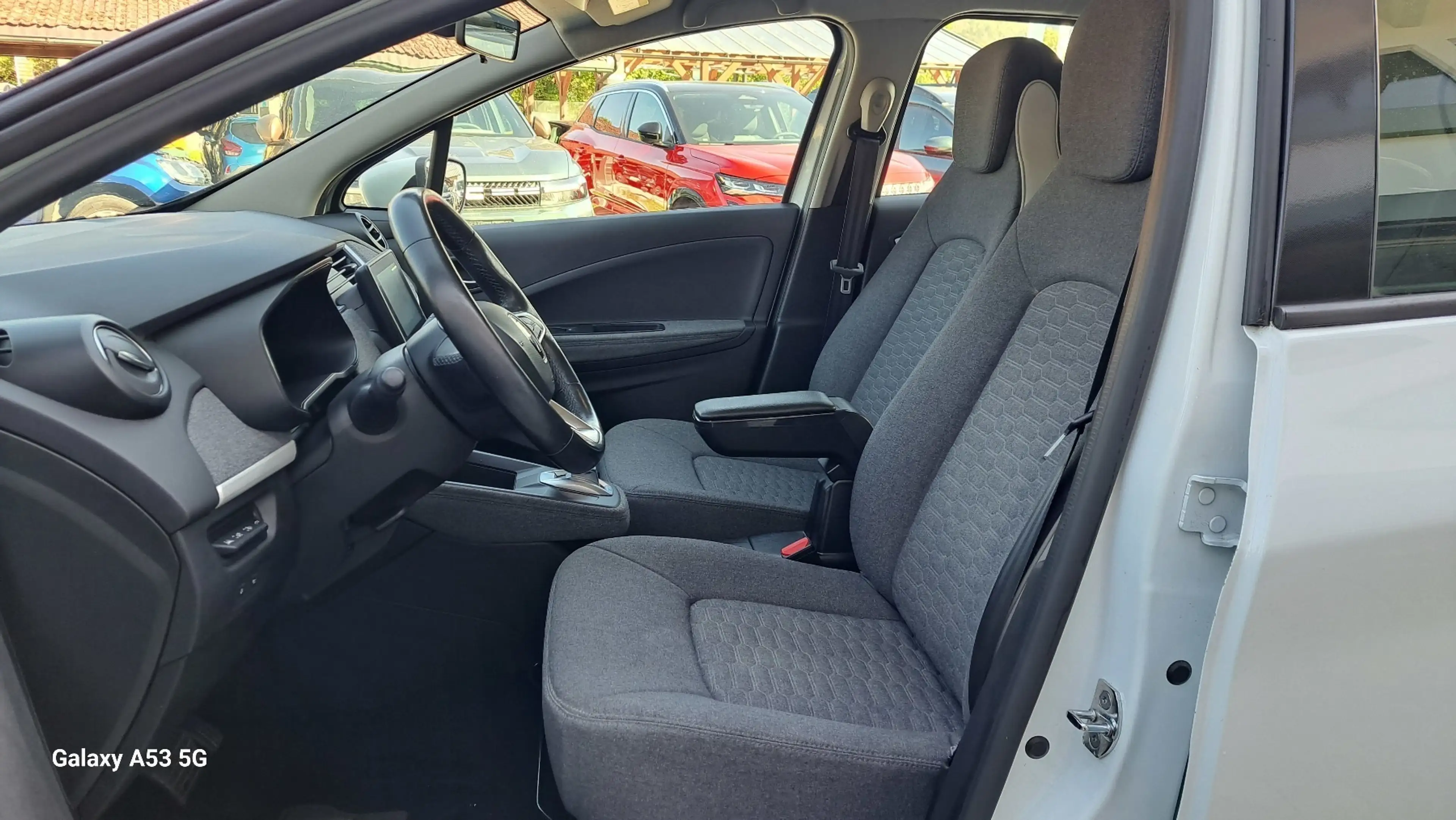 Renault ZOE Experience R110 Z.E. 50 — photo 10