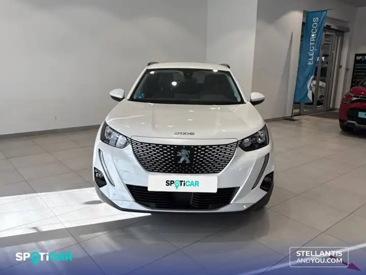 Peugeot 2008 Allure Eléctrico 2021, foto 2