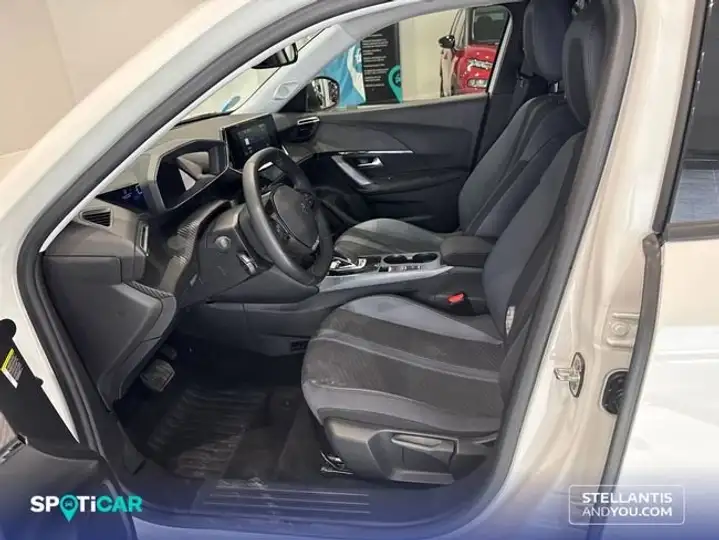 Peugeot 2008 Allure Eléctrico 2021, foto 9