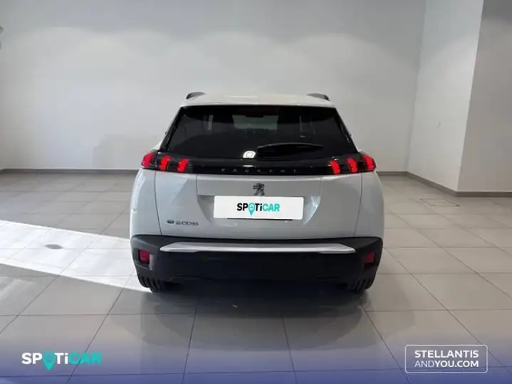 Peugeot 2008 Allure Eléctrico 2021, foto 5