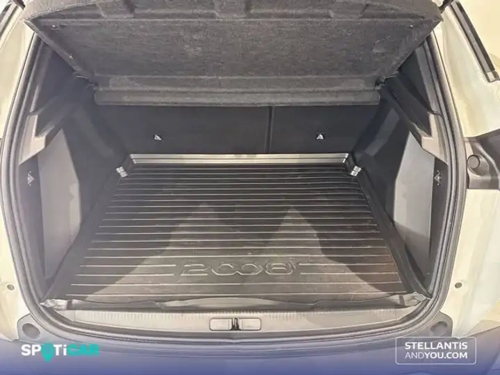 Peugeot 2008 Allure Eléctrico 2021, foto 6
