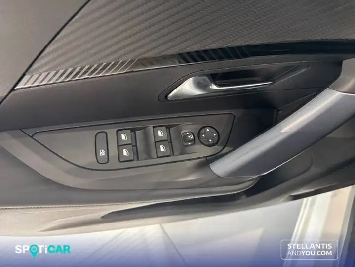 Peugeot 2008 Allure Eléctrico 2021, foto 12
