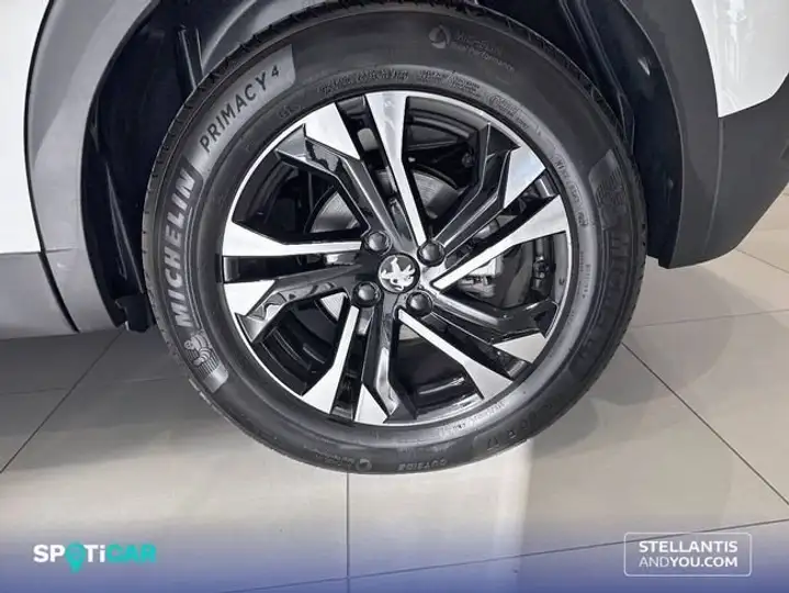 Peugeot 2008 Allure Eléctrico 2021, foto 11