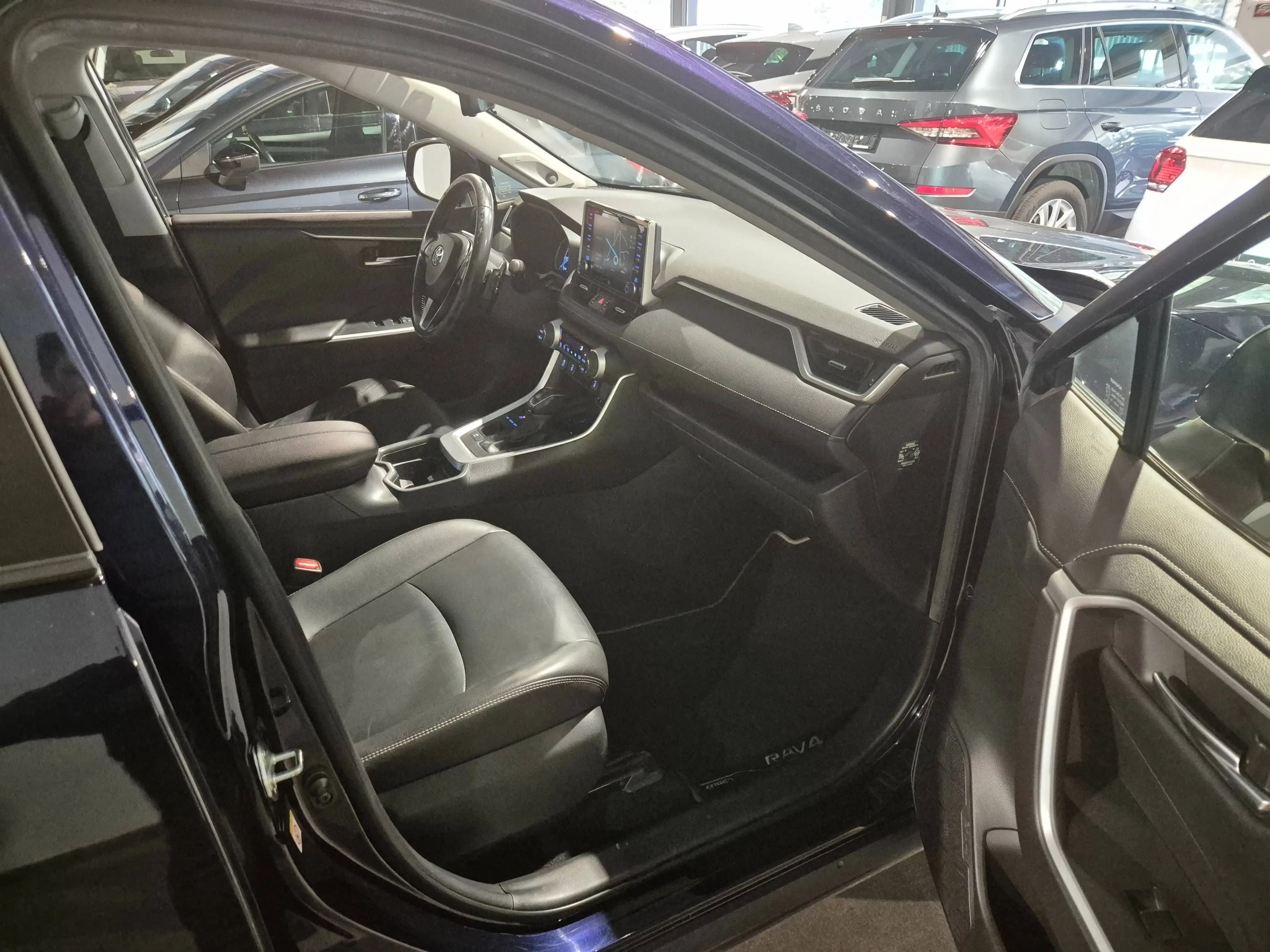 Toyota RAV4 RAV4 Hybrid HEV 2.5i 2WD (Li-ion) — photo 9