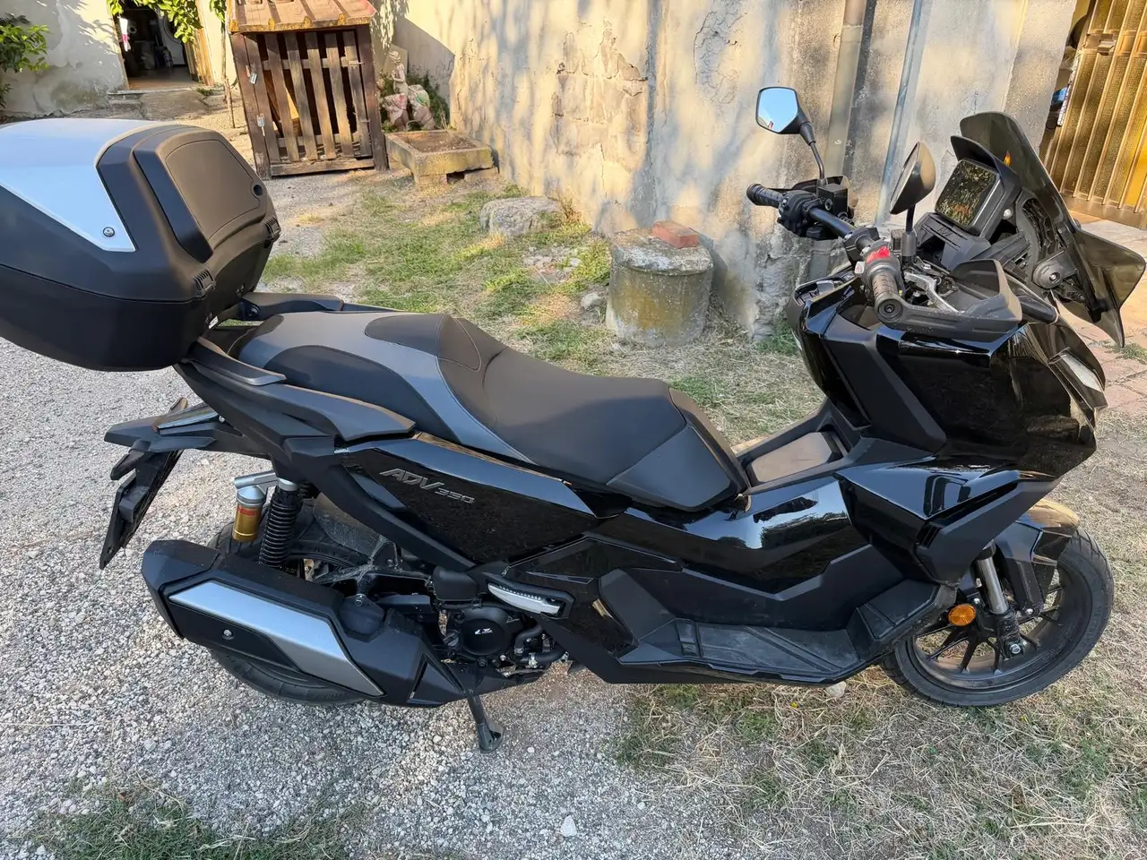 Honda ADV 350