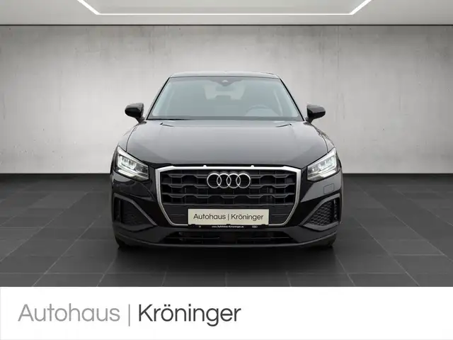 Audi Q2 view 5