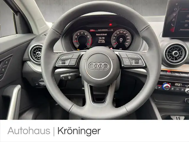 Audi Q2 view 11
