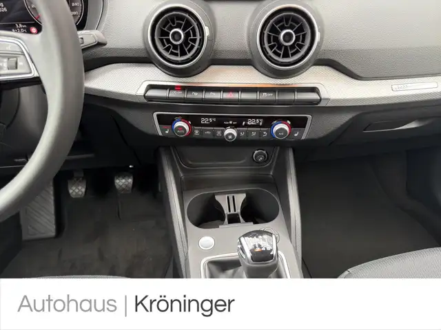 Audi Q2 view 14